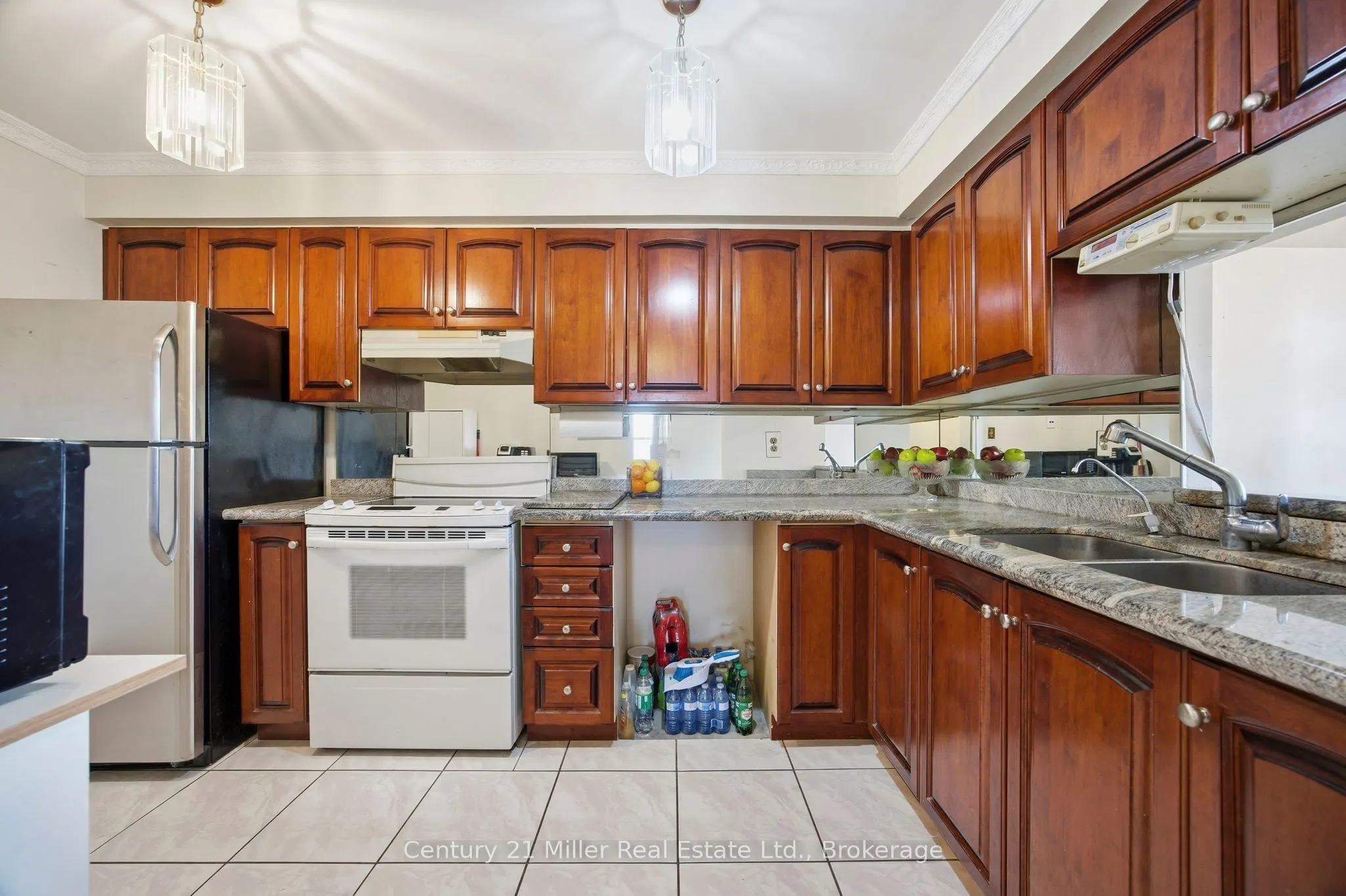 3845 Lake Shore Boulevard W #411