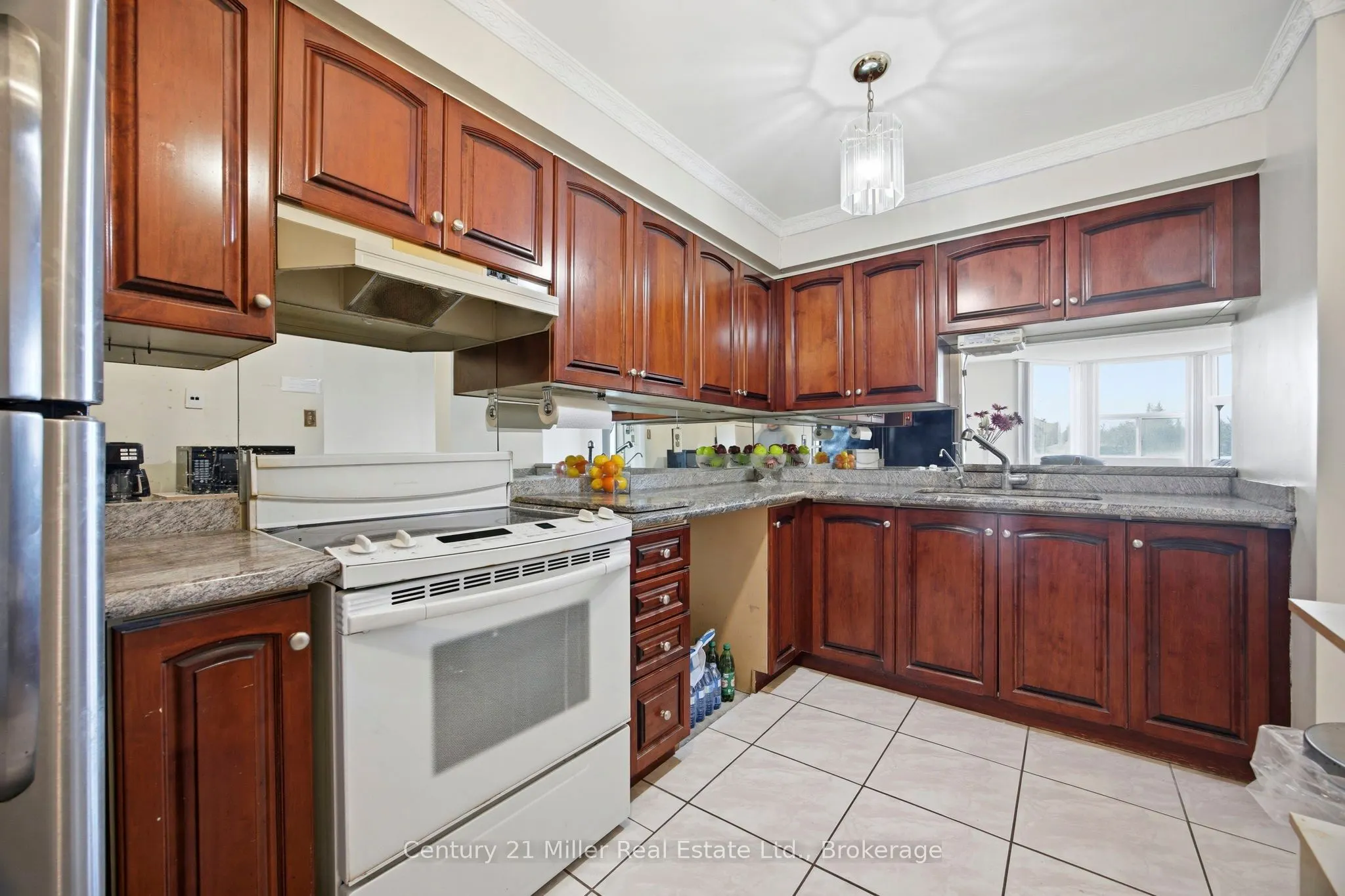 3845 Lake Shore Boulevard W #411