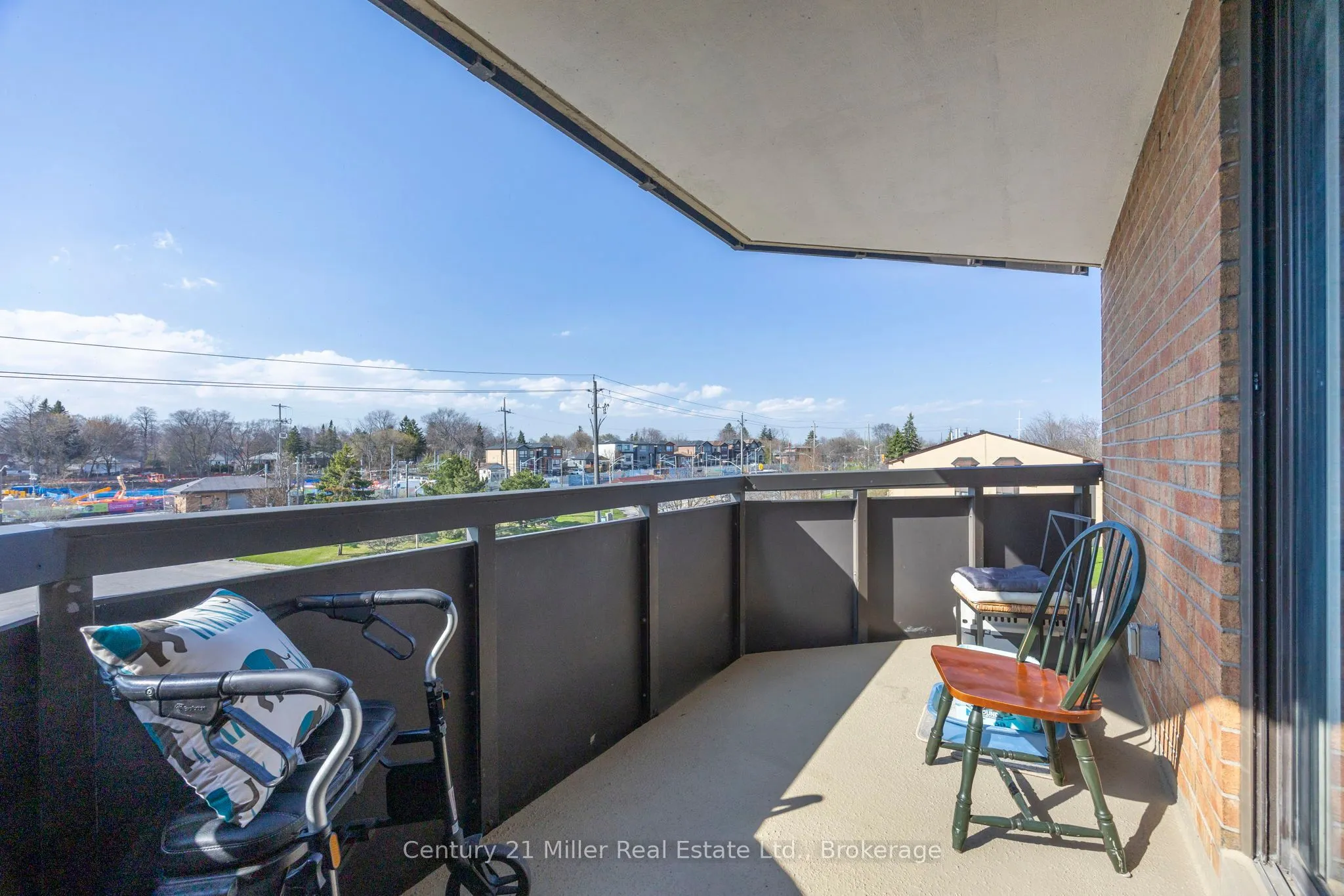 3845 Lake Shore Boulevard W #411