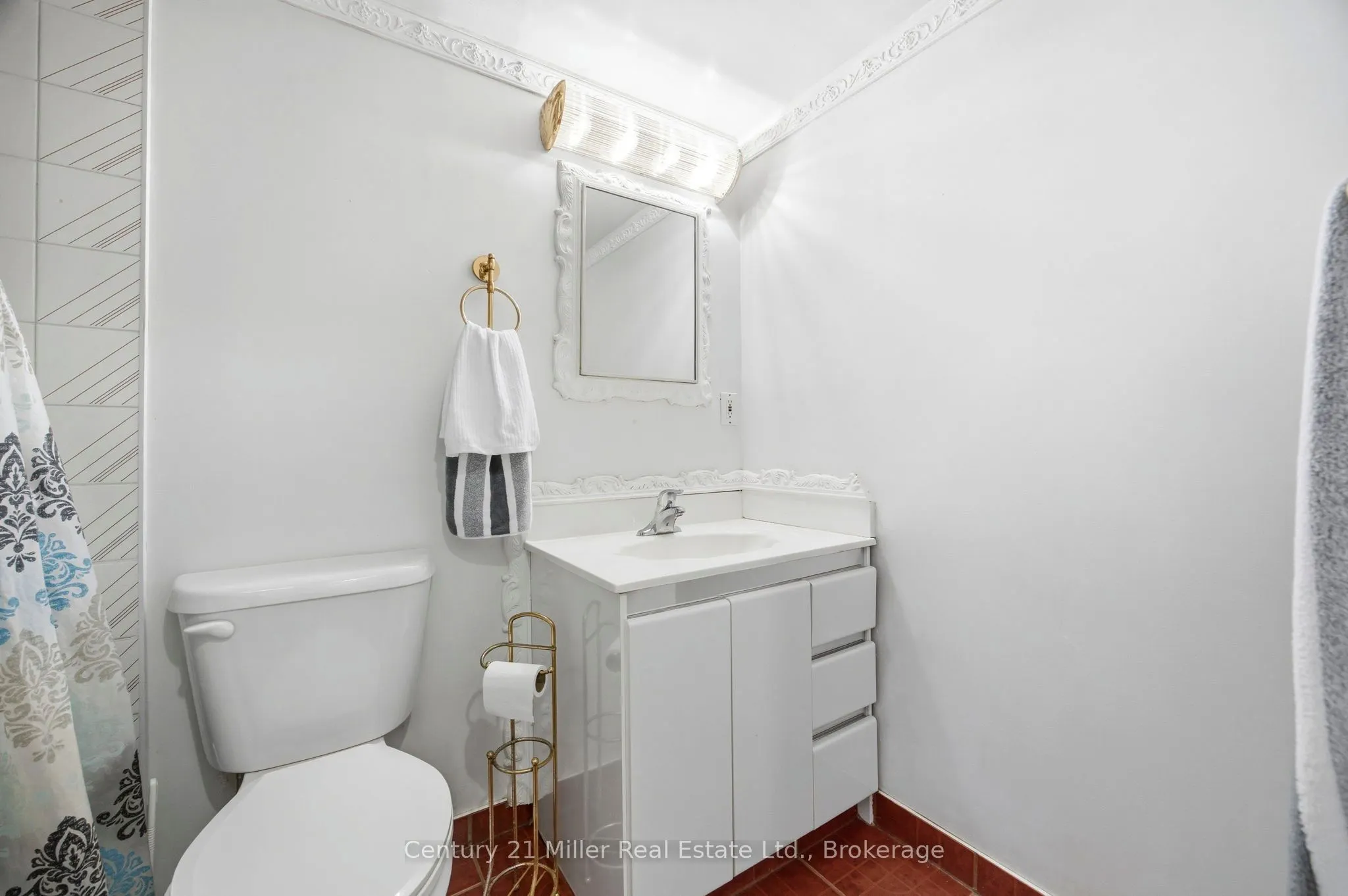 3845 Lake Shore Boulevard W #411