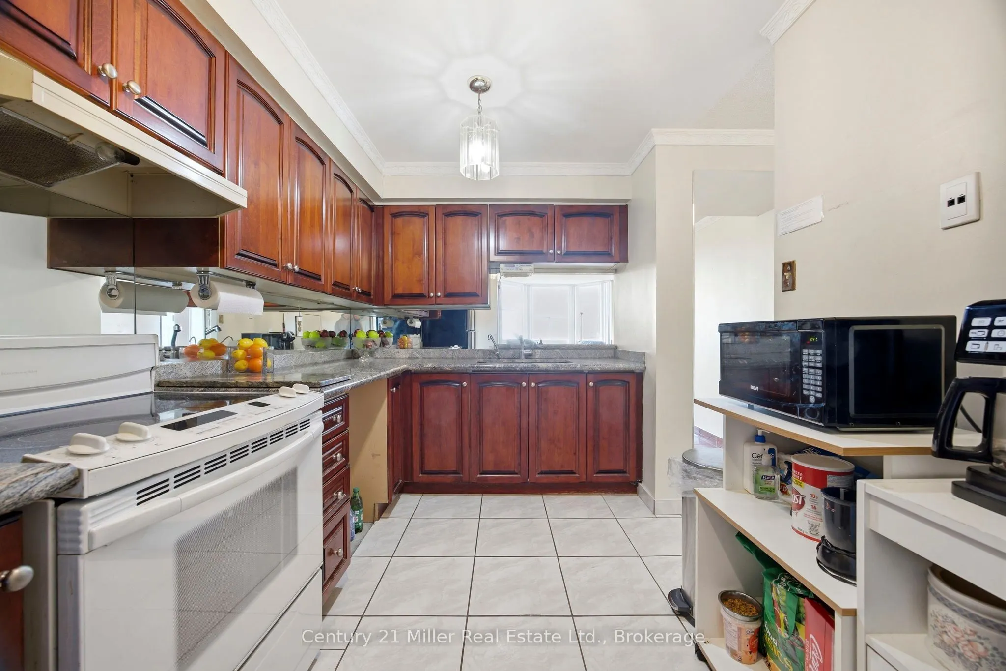 3845 Lake Shore Boulevard W #411