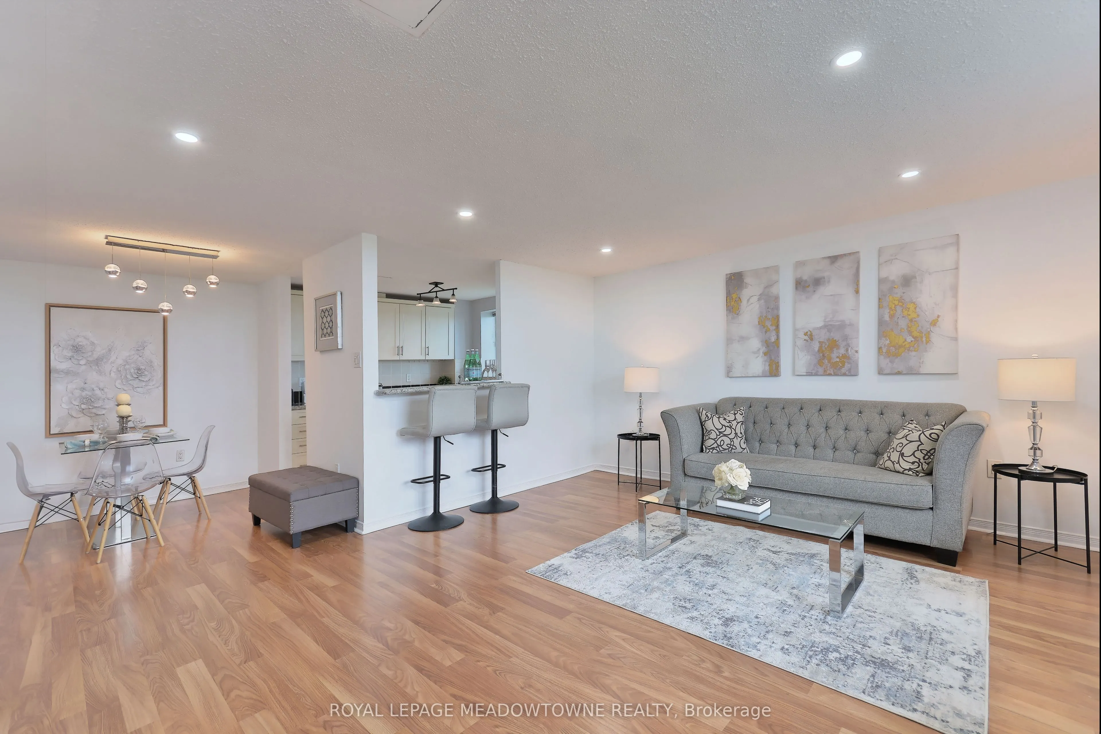 6720 Glen Erin Drive #1013