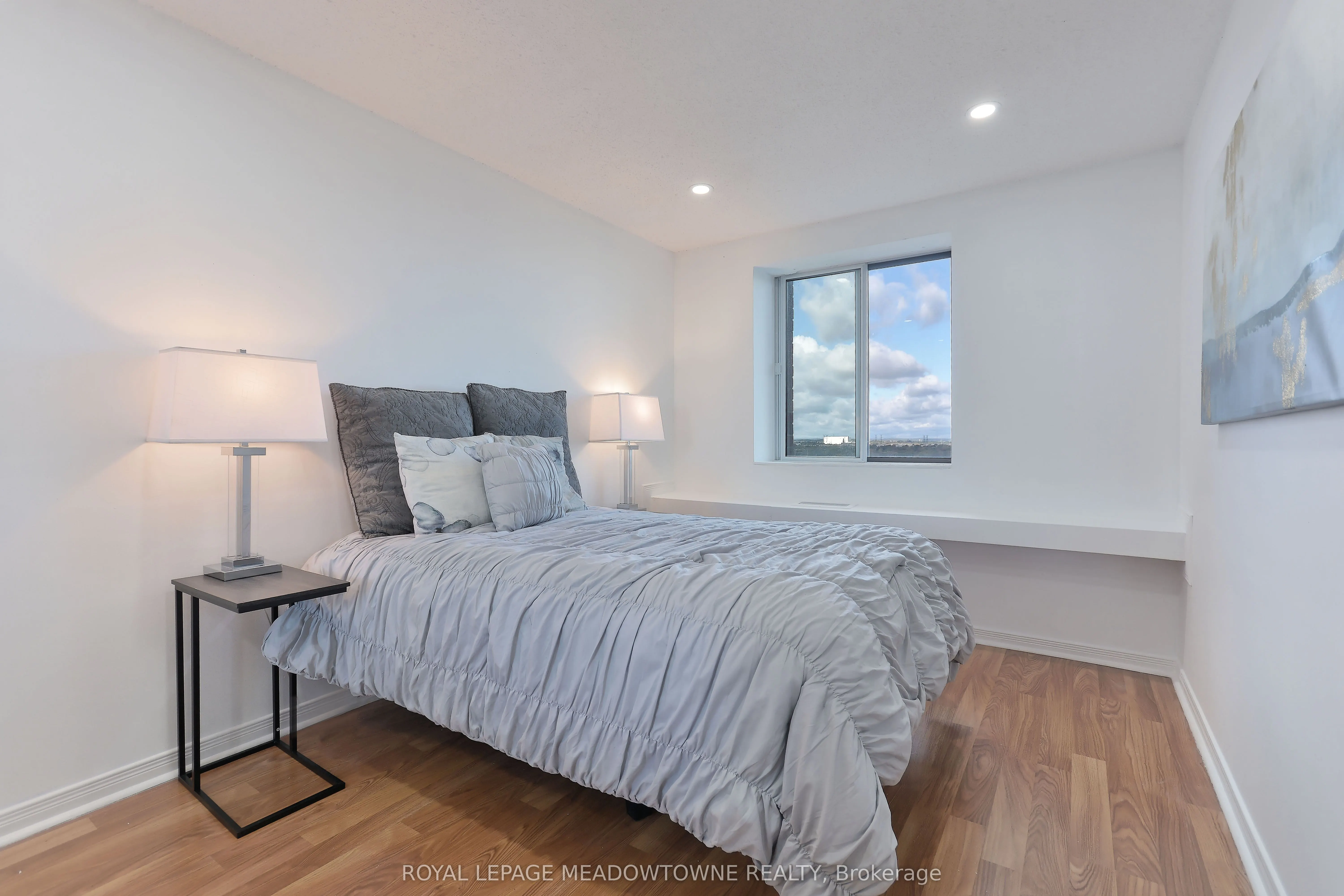 6720 Glen Erin Drive #1013