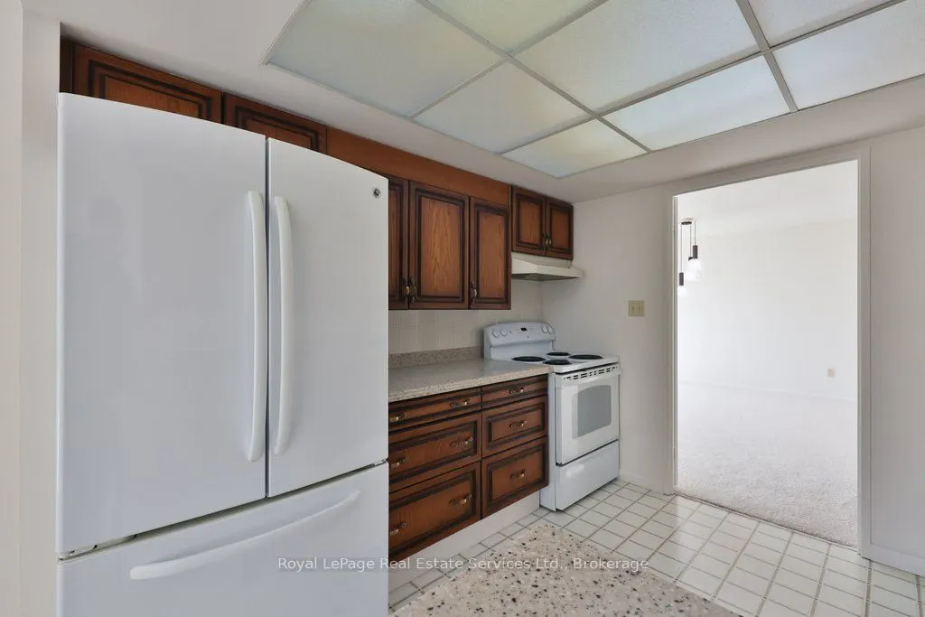 2180 Marine Drive #208