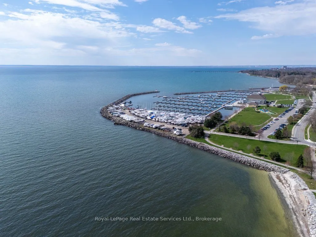 2180 Marine Drive #208