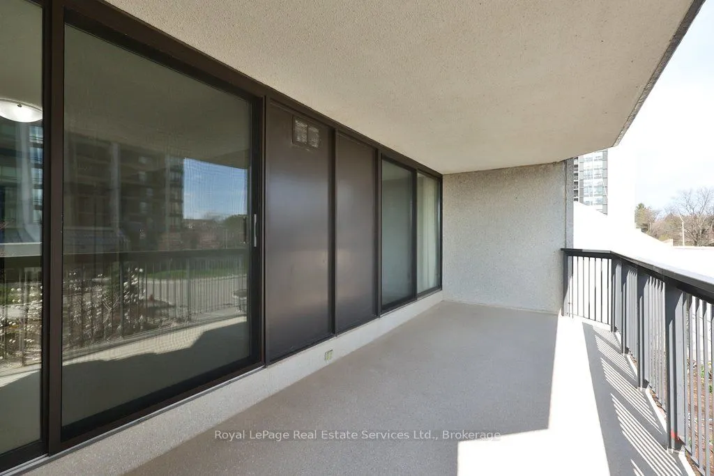 2180 Marine Drive #208