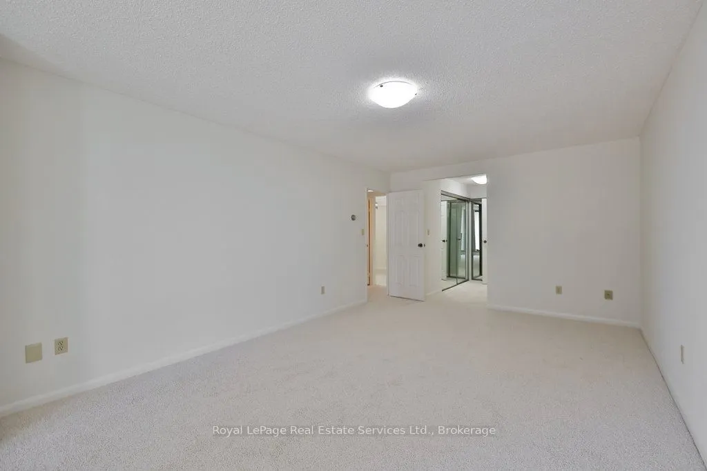 2180 Marine Drive #208