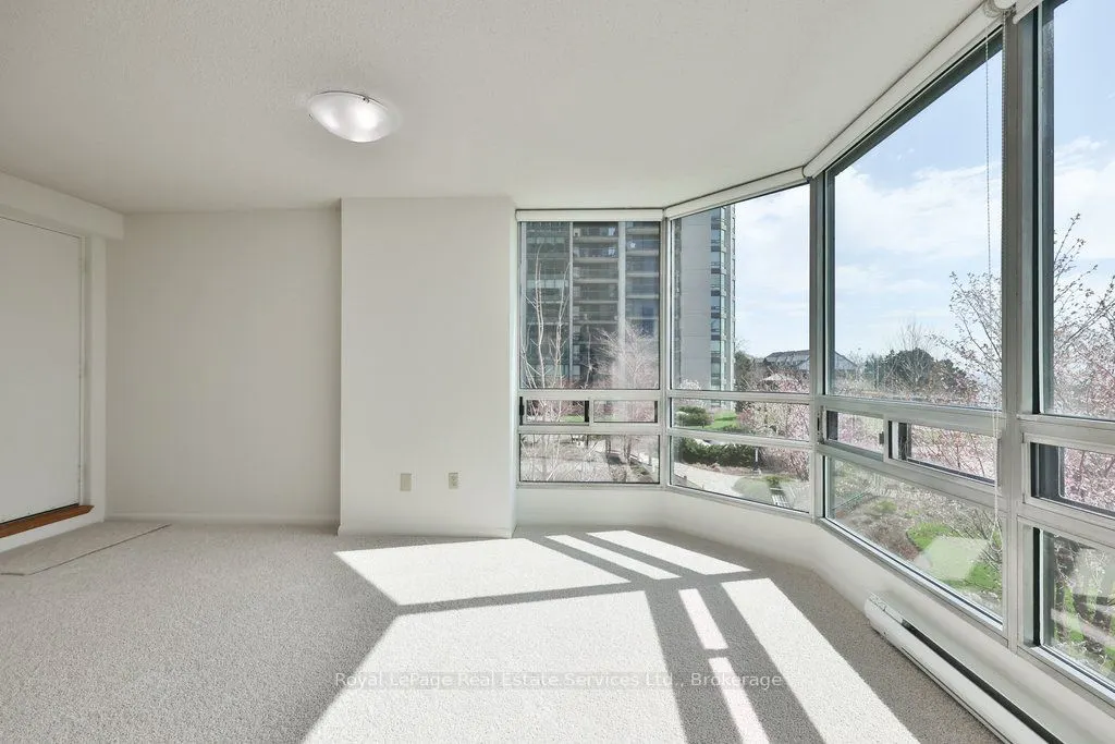 2180 Marine Drive #208