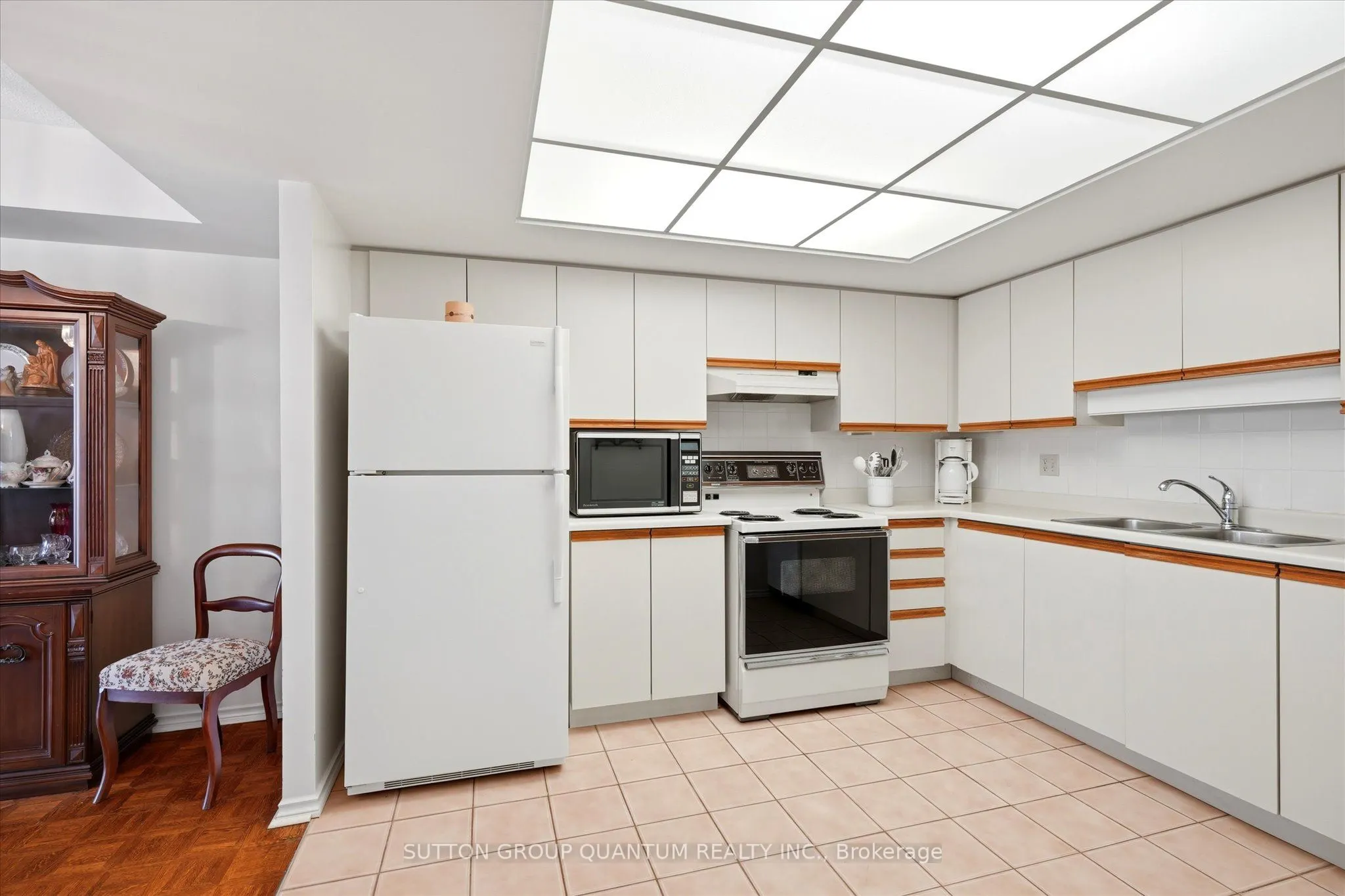 1271 Walden Circle #403