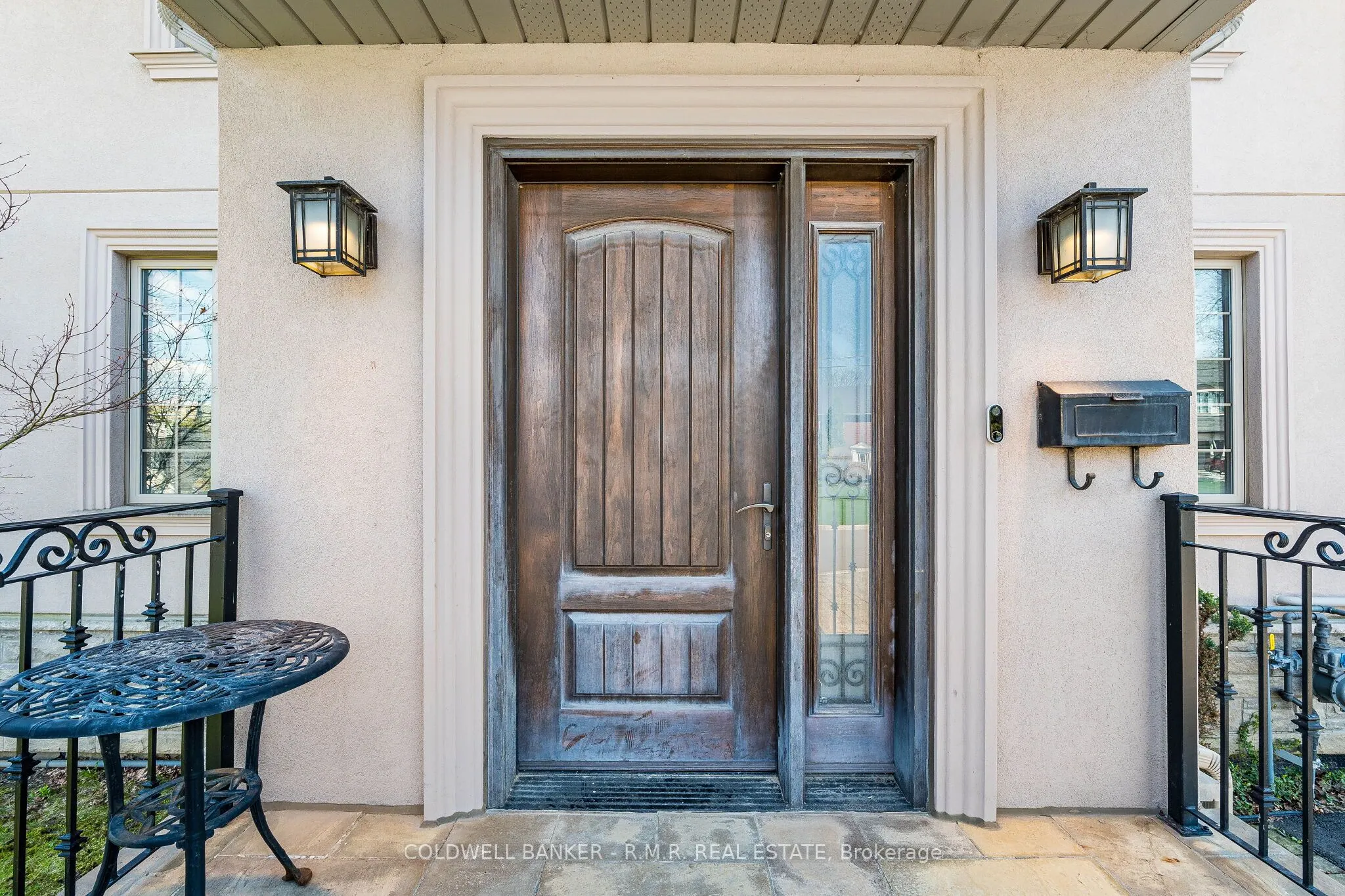 17 Lockheed Boulevard