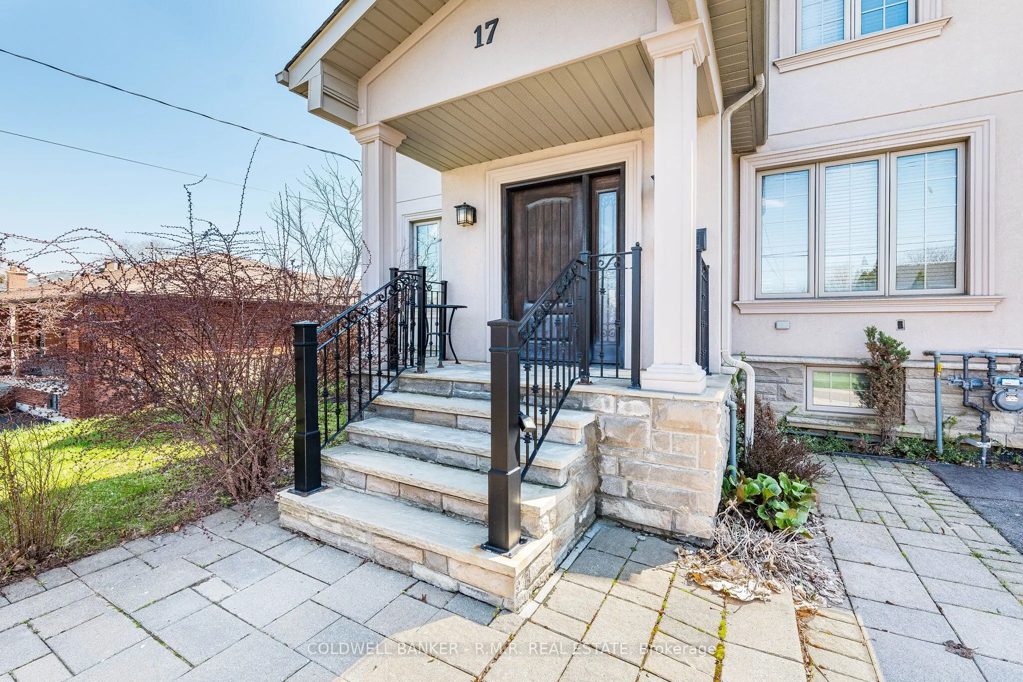 17 Lockheed Boulevard