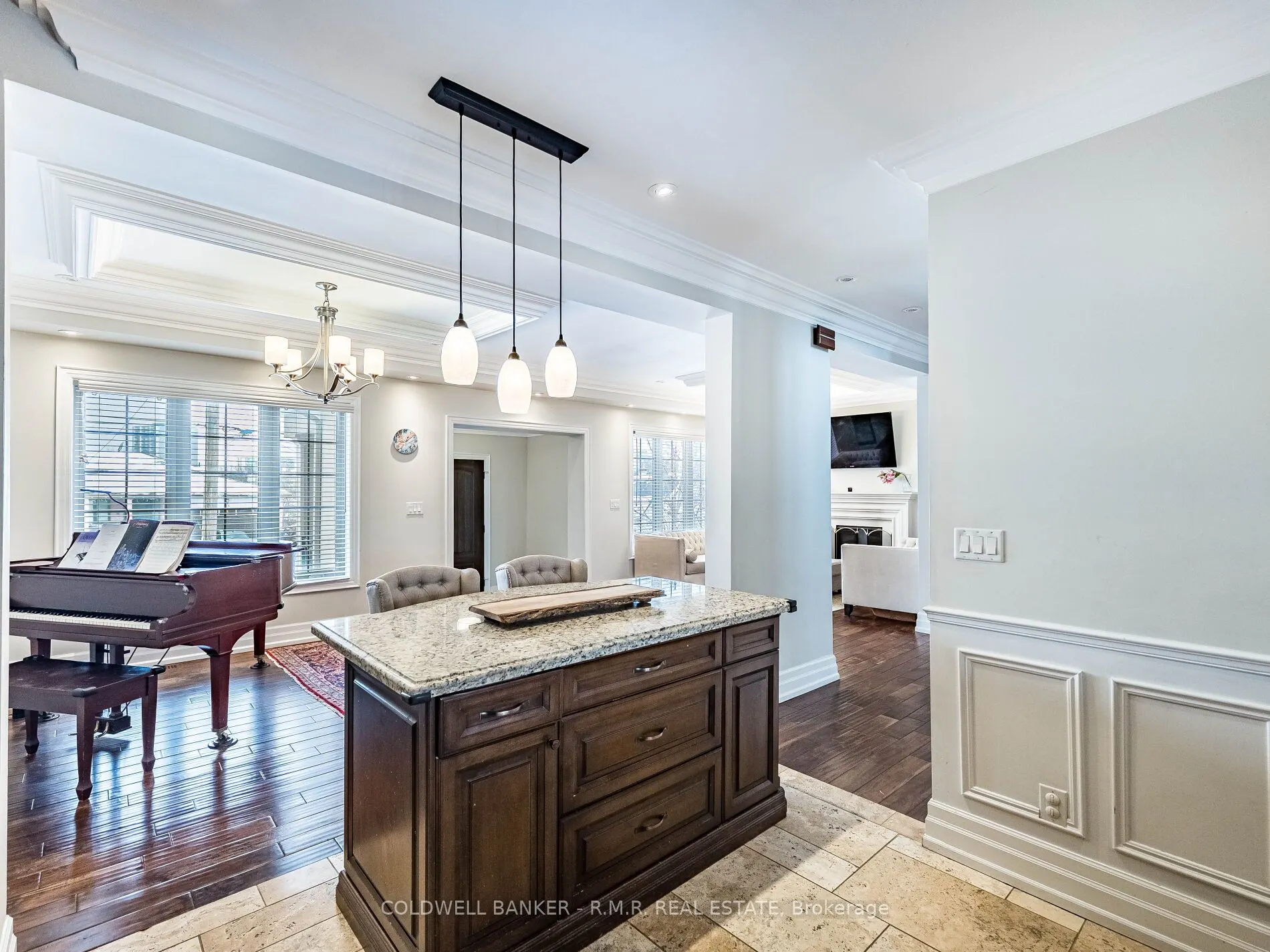 17 Lockheed Boulevard