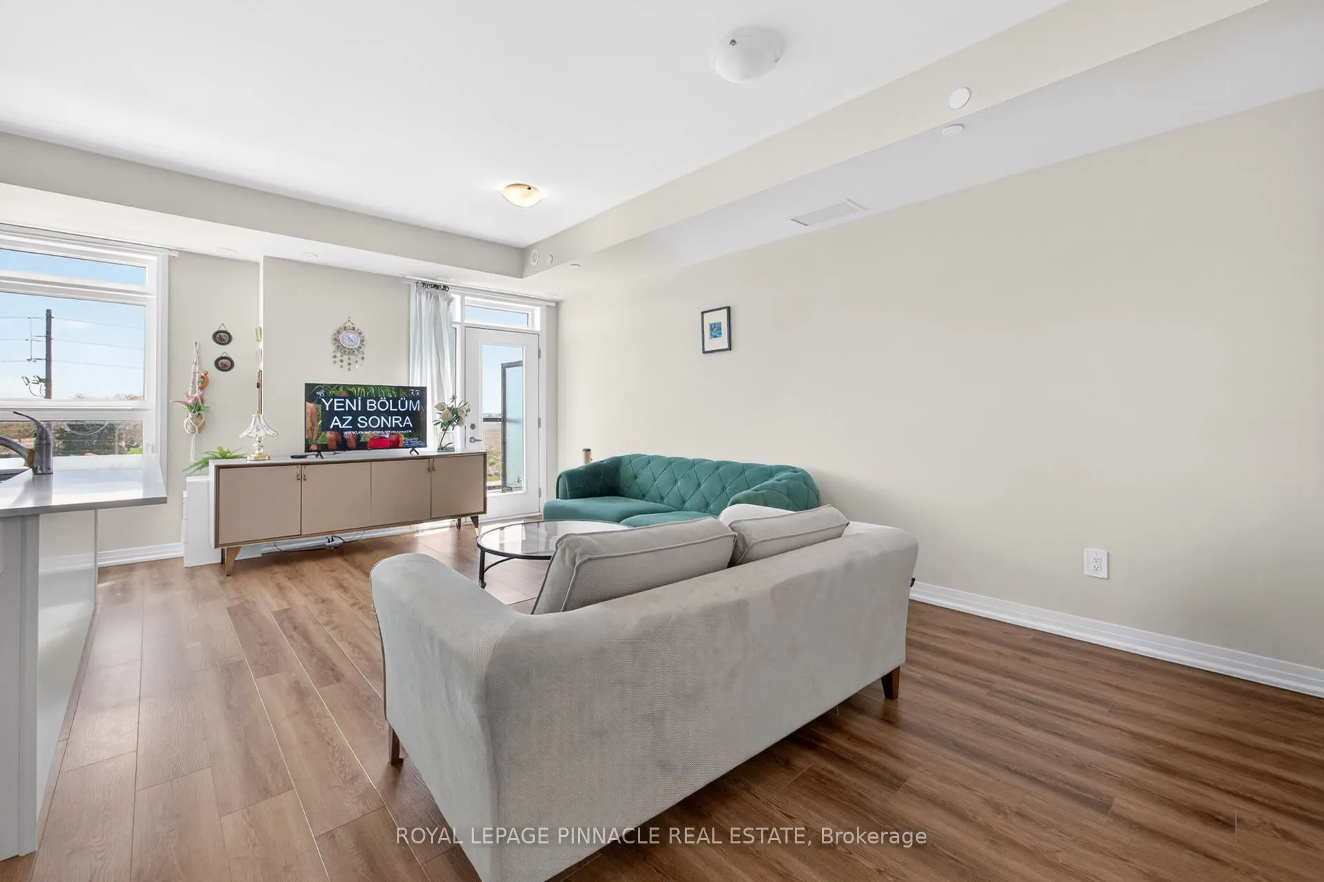 1585 Rose Way #103