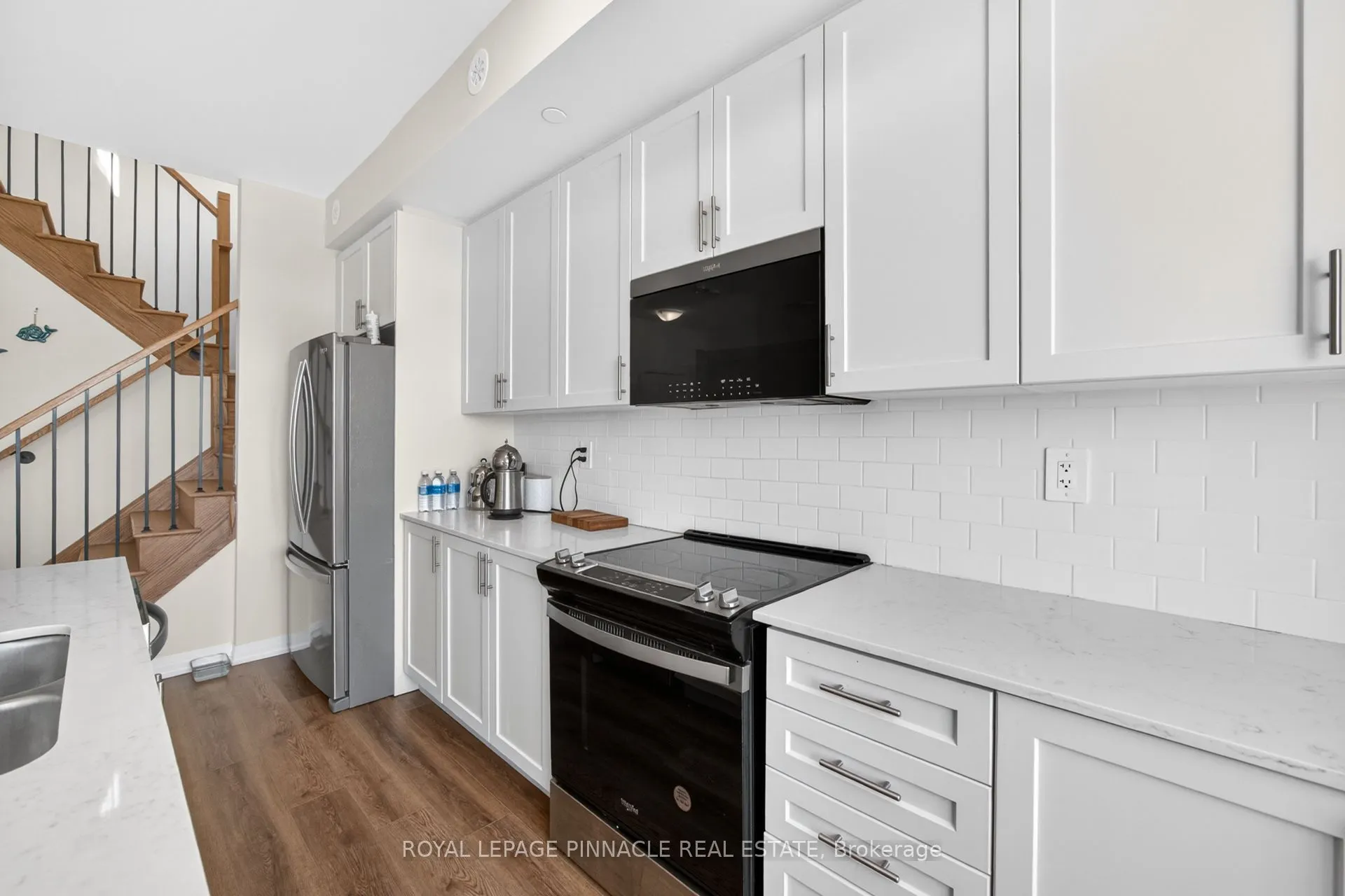1585 Rose Way #103