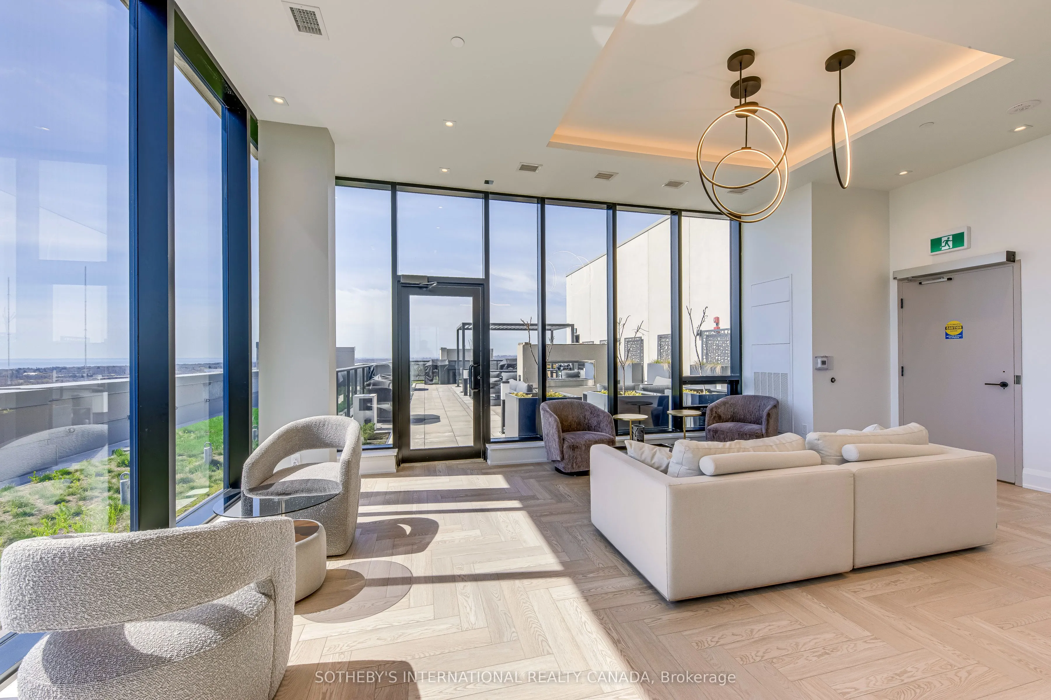 1035 Southdown Road #212