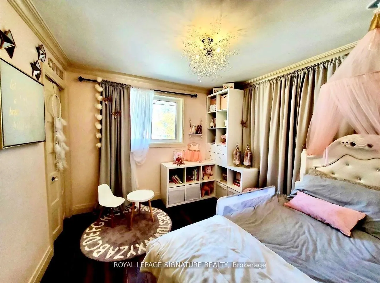 2263 Harcourt Crescent