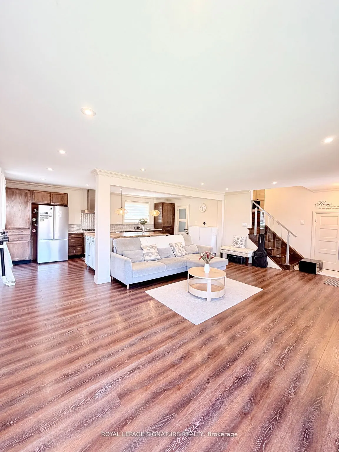 2263 Harcourt Crescent