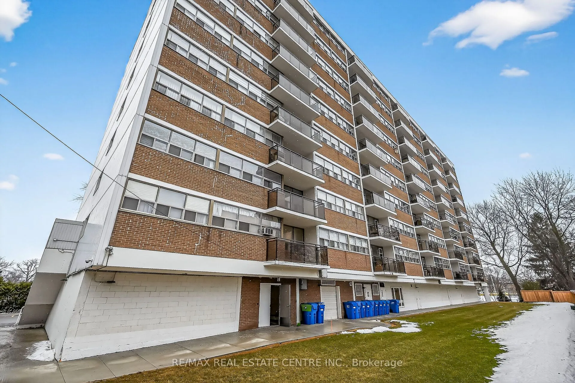 212 Kerr Street #702