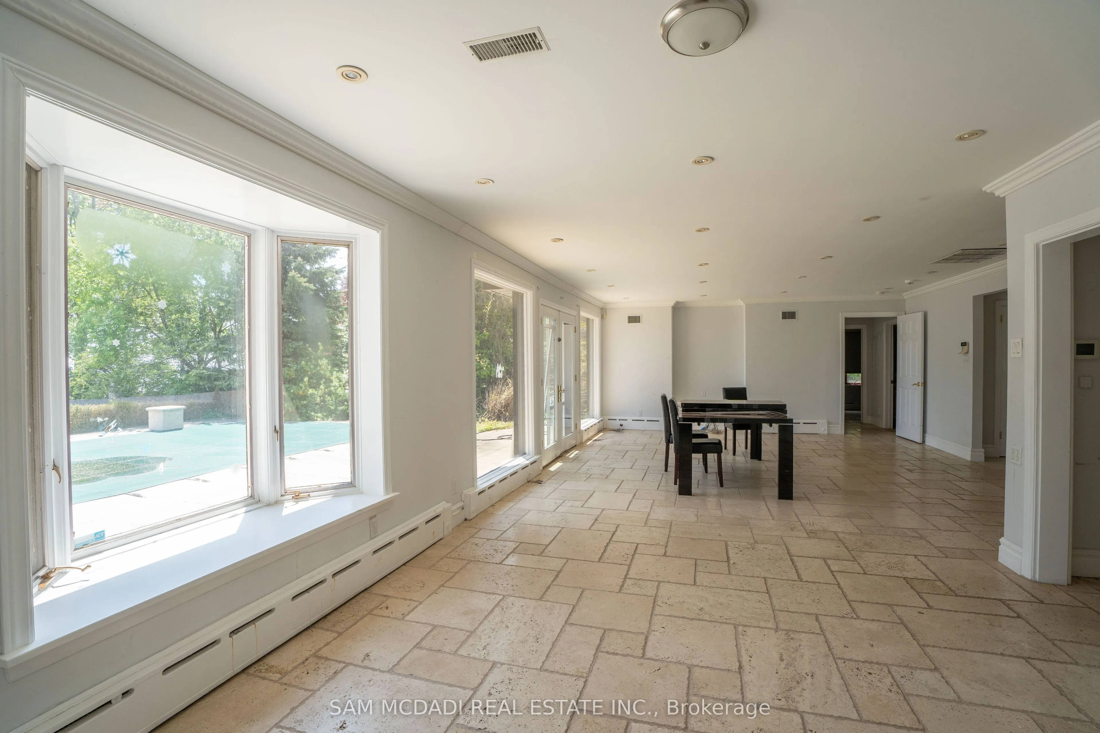 1588 Watersedge Road