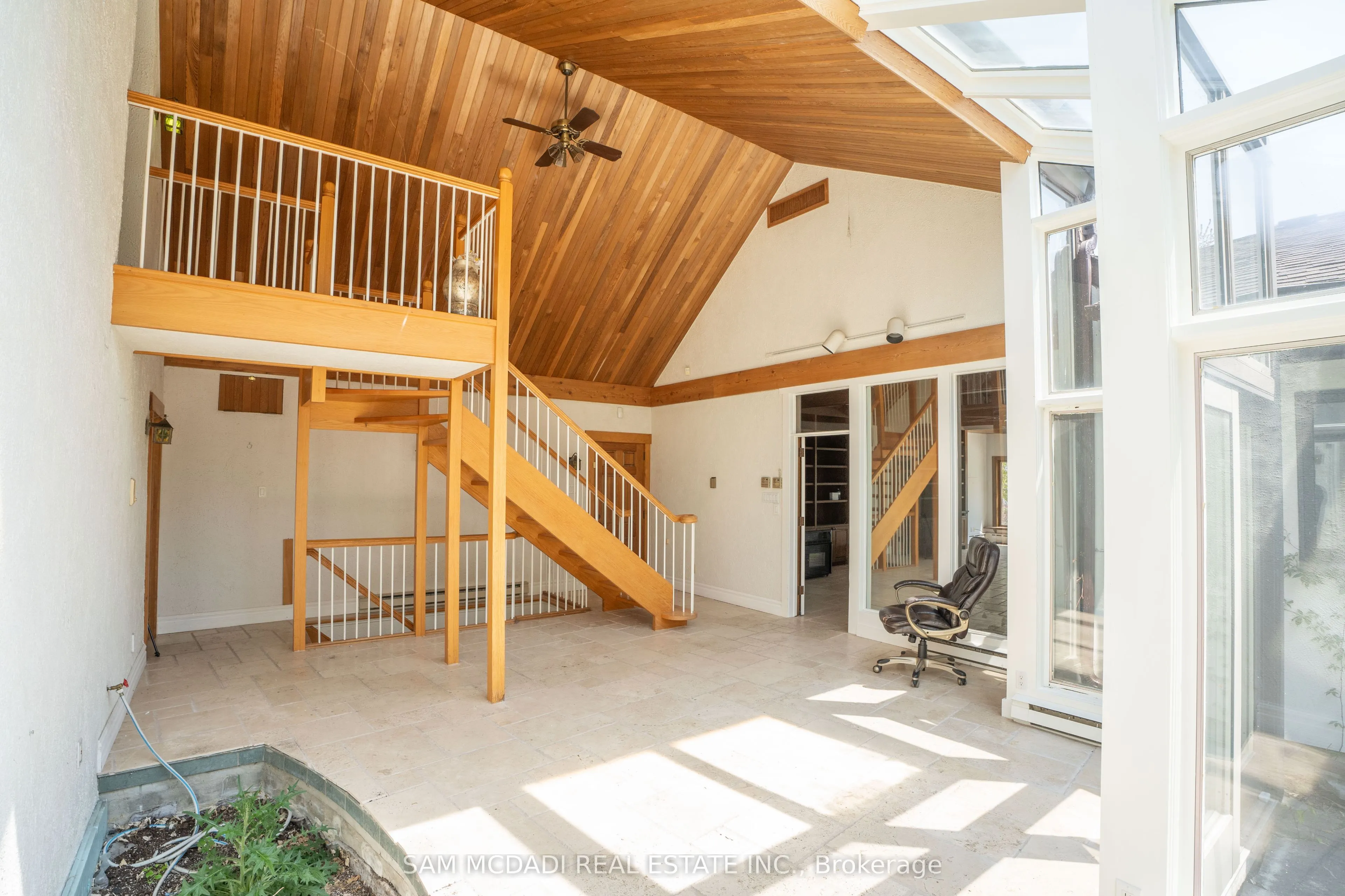 1588 Watersedge Road