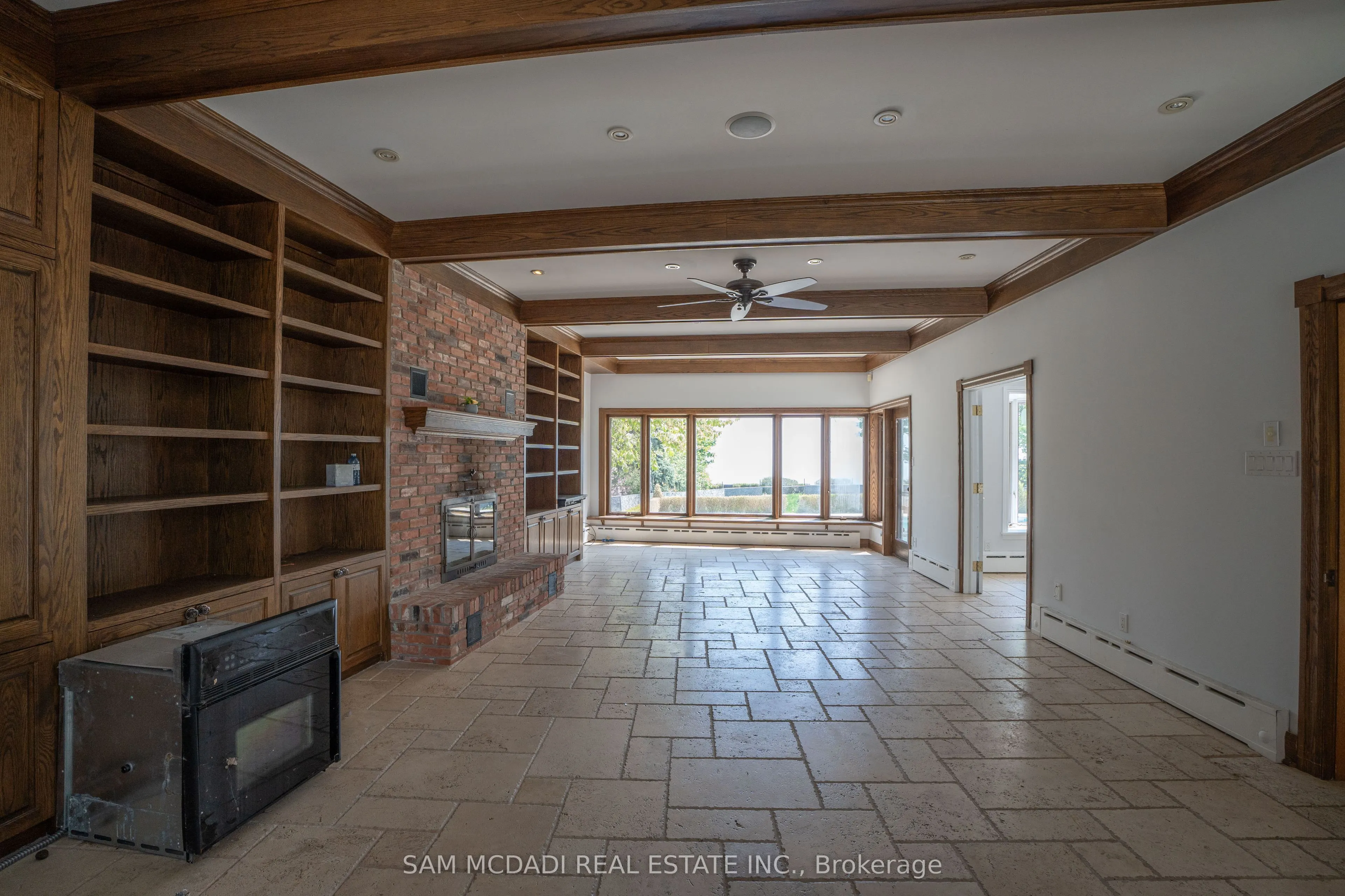 1588 Watersedge Road