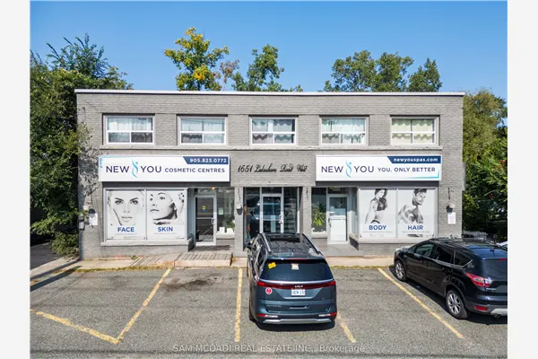 1651 Lakeshore Road W