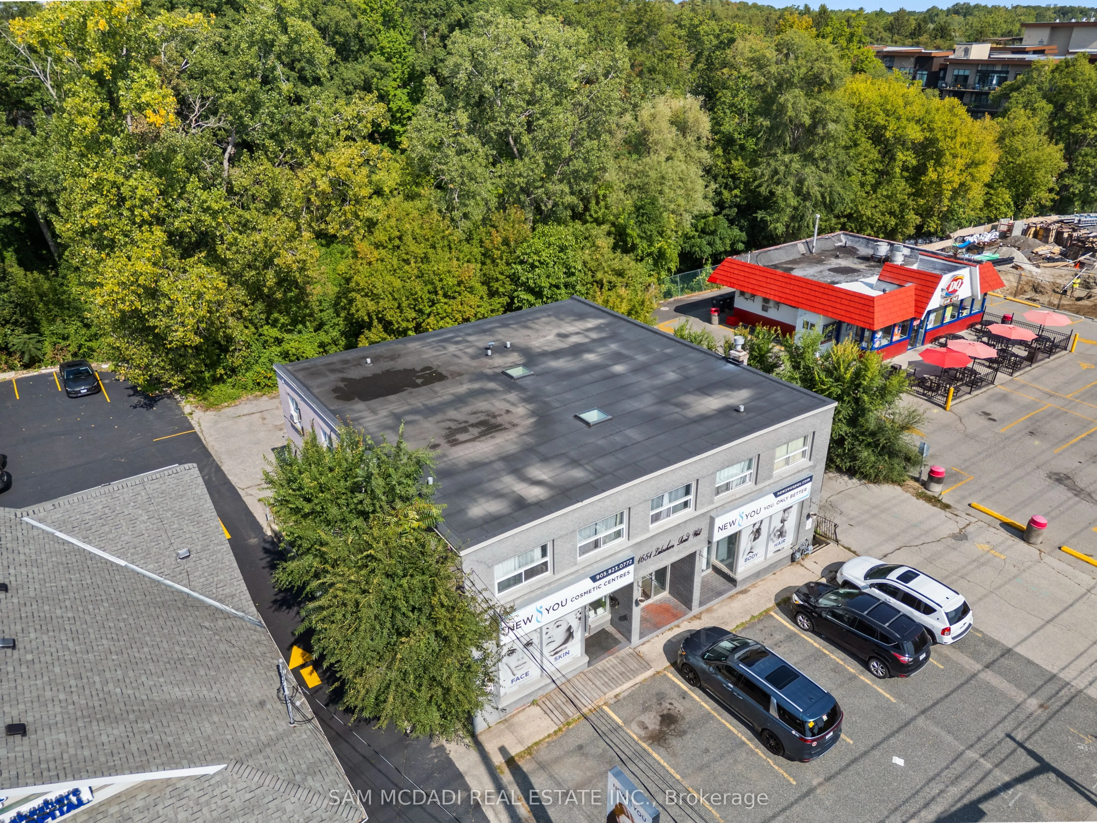 1651 Lakeshore Road W