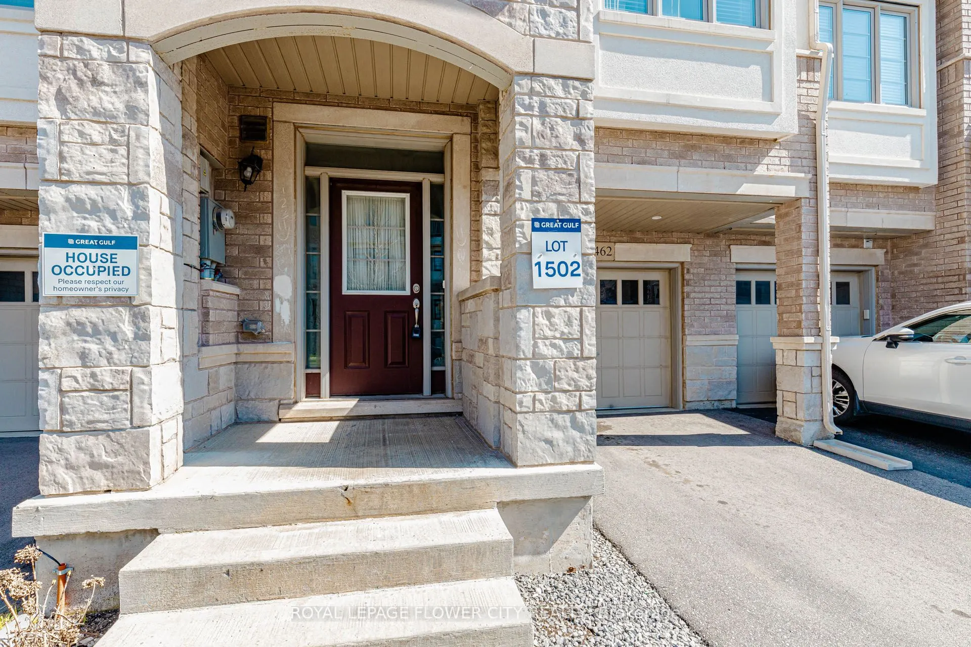 462 Sheaffe Place