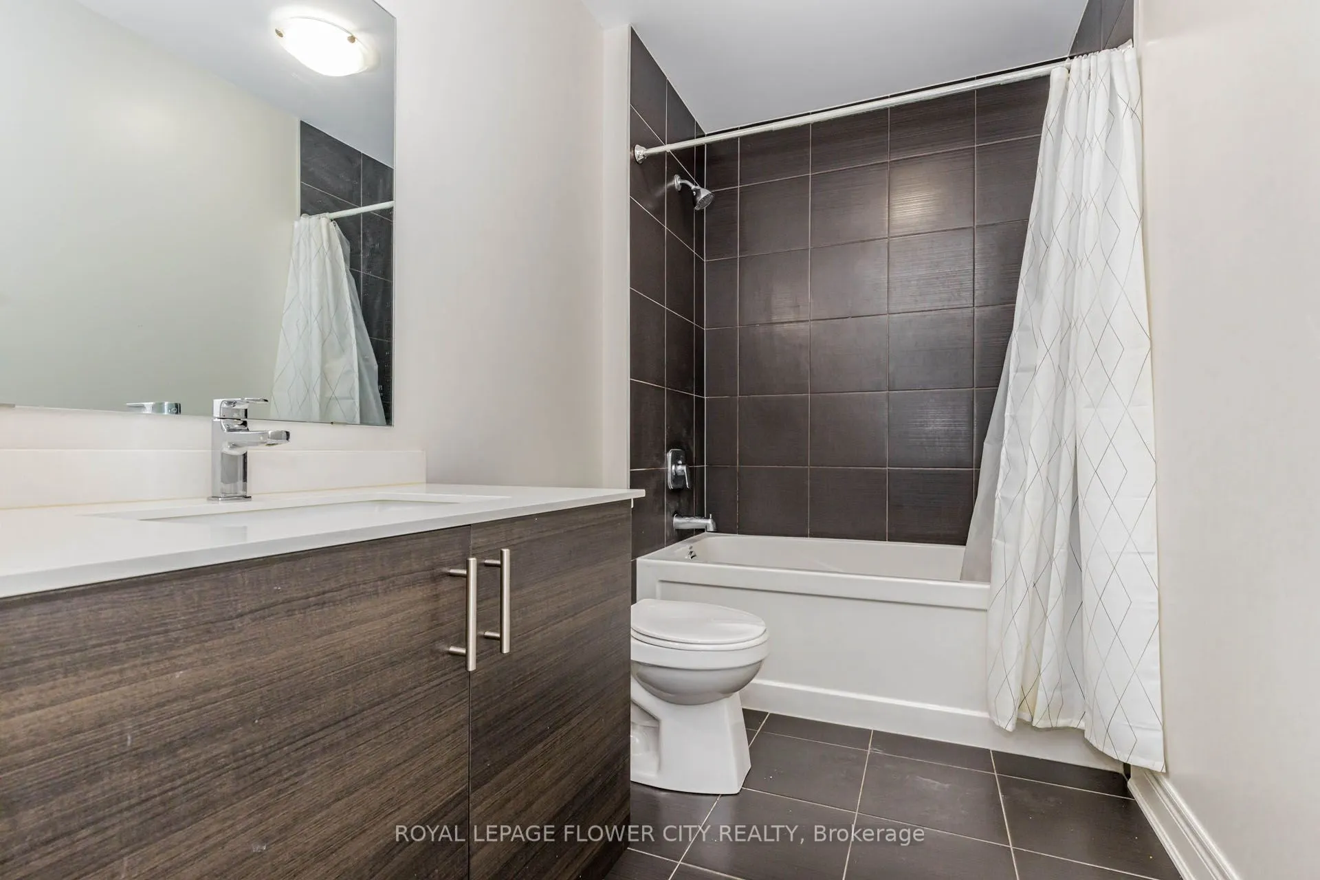 462 Sheaffe Place