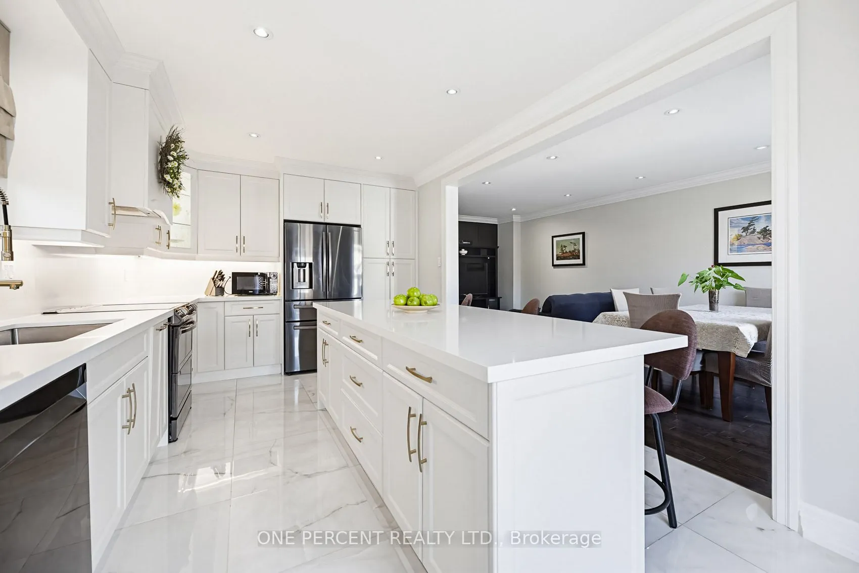 36 Coachwood Manor Court