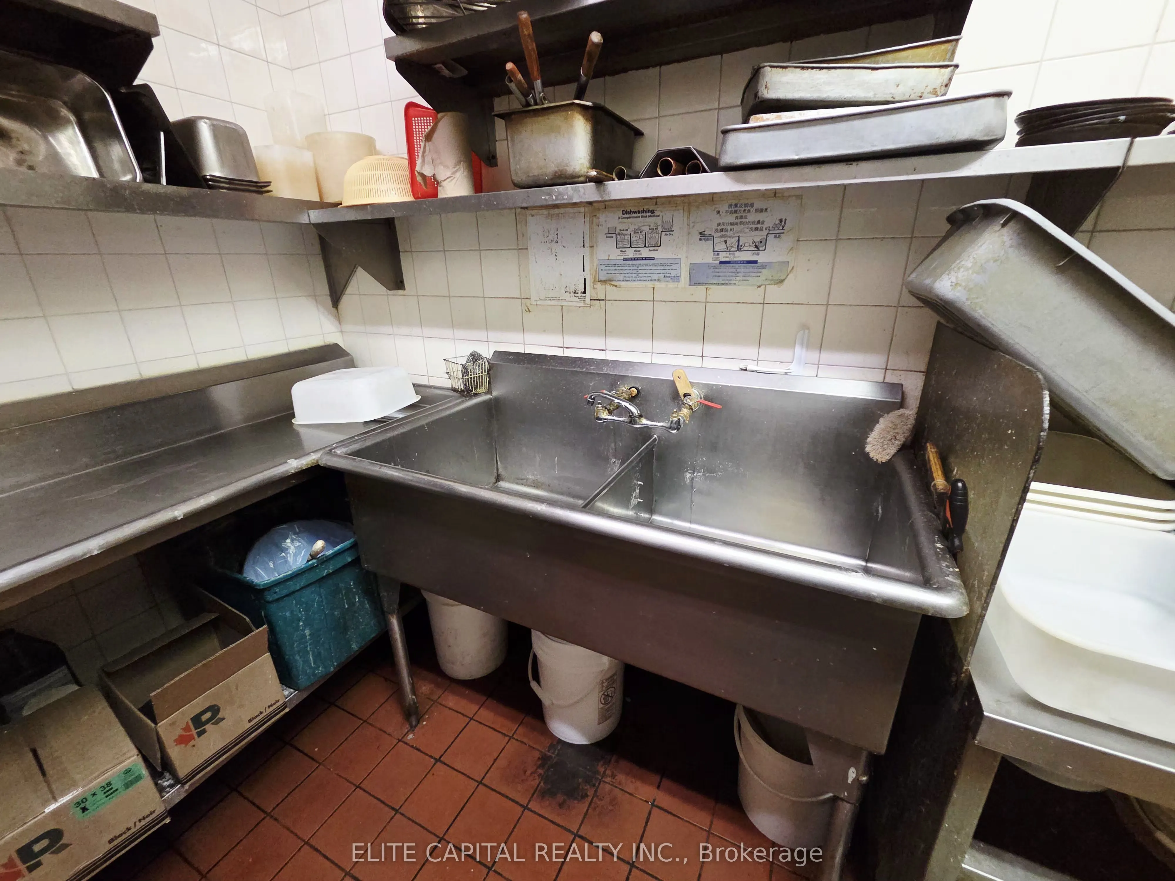 377 Burnhamthorpe Road E