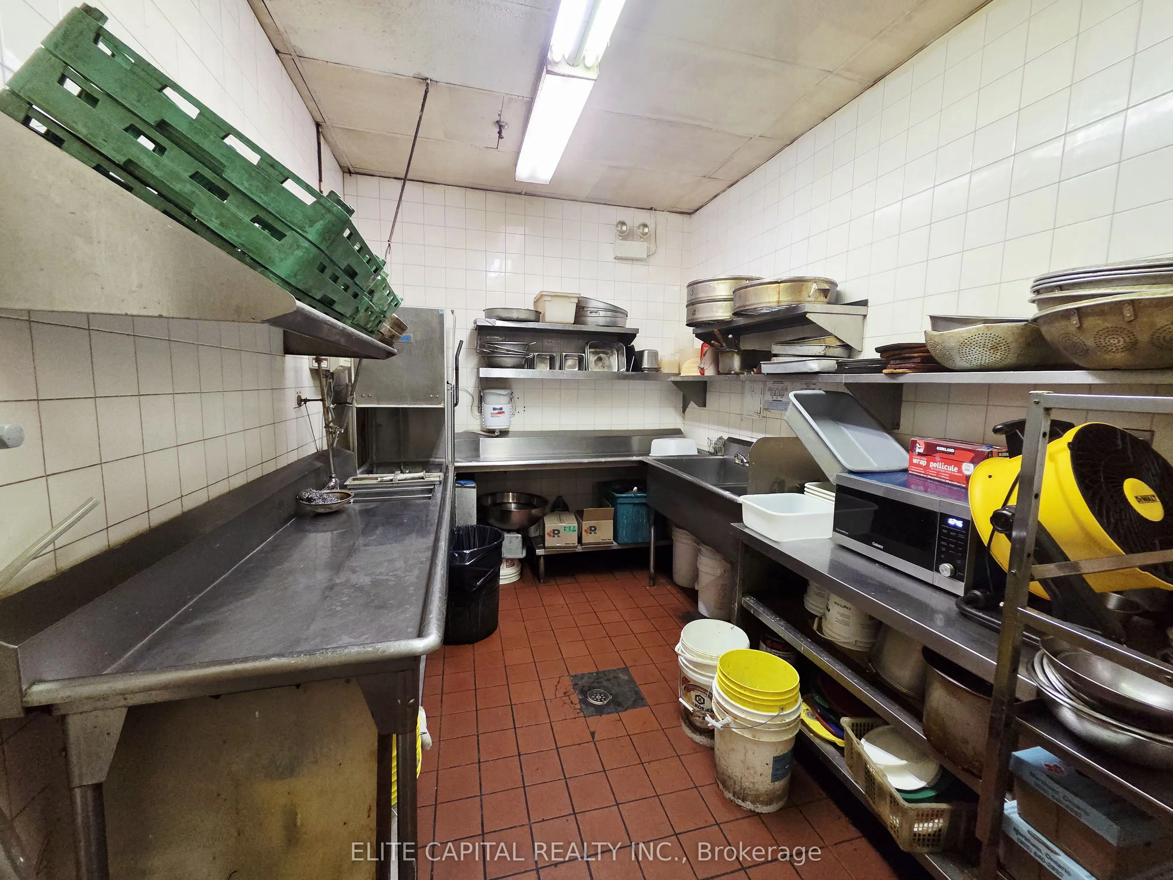 377 Burnhamthorpe Road E