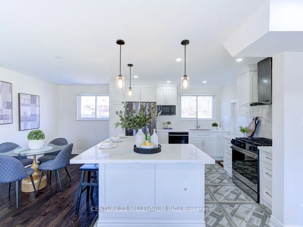 214 Folkstone Crescent