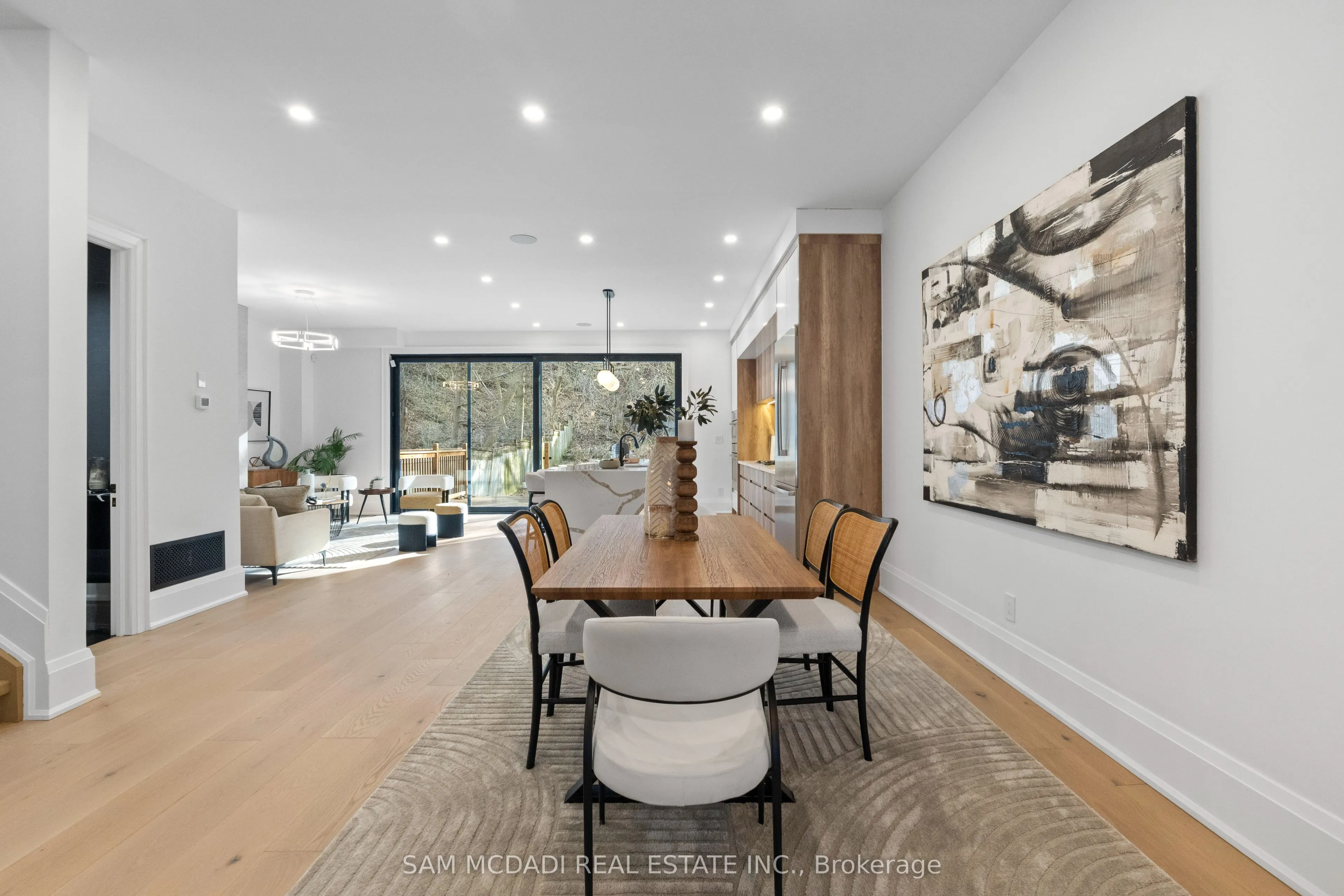 78 South Kingsway
