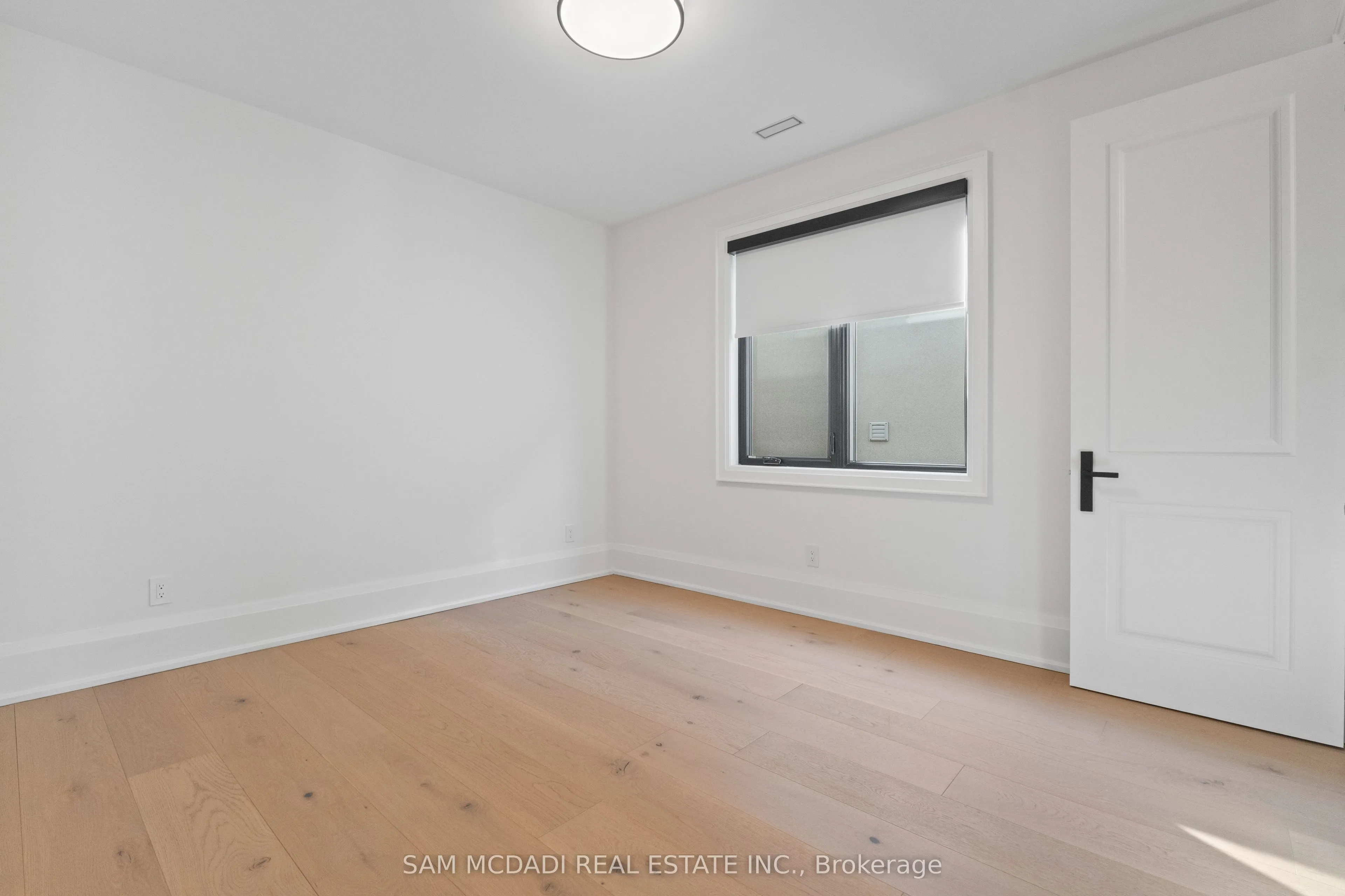 78 South Kingsway