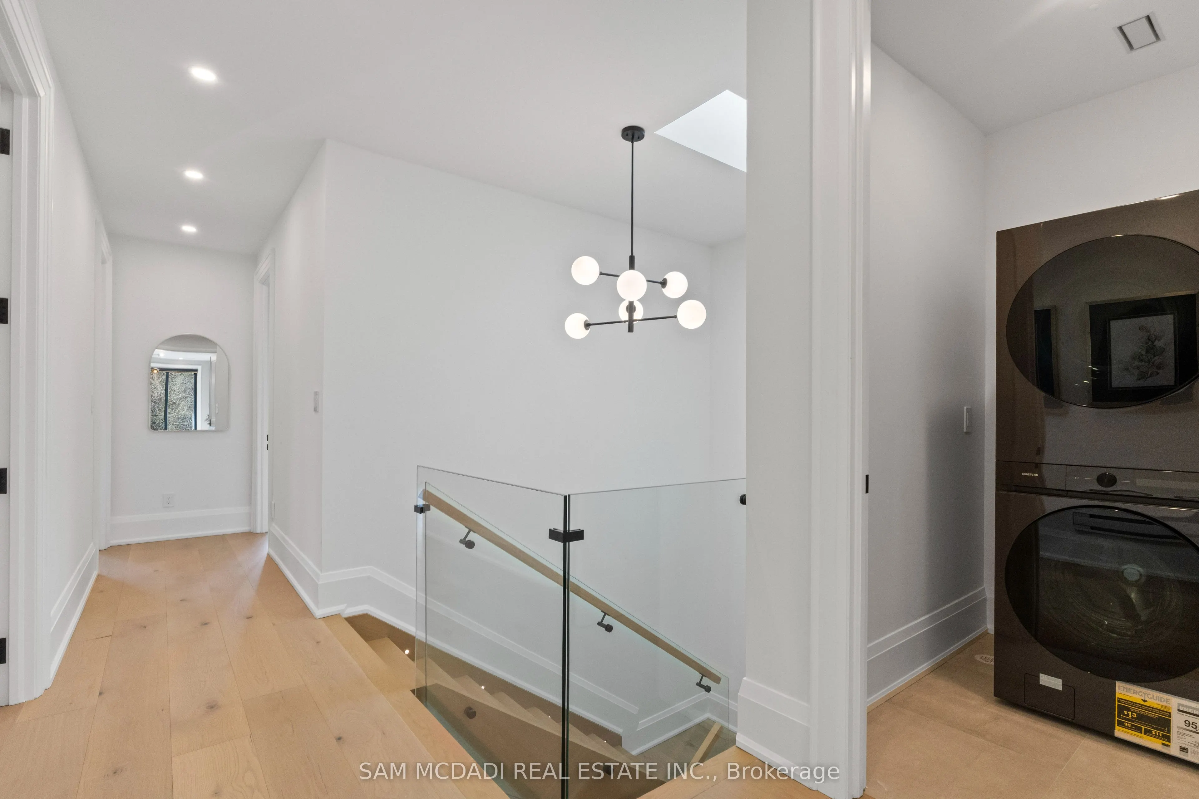 78 South Kingsway