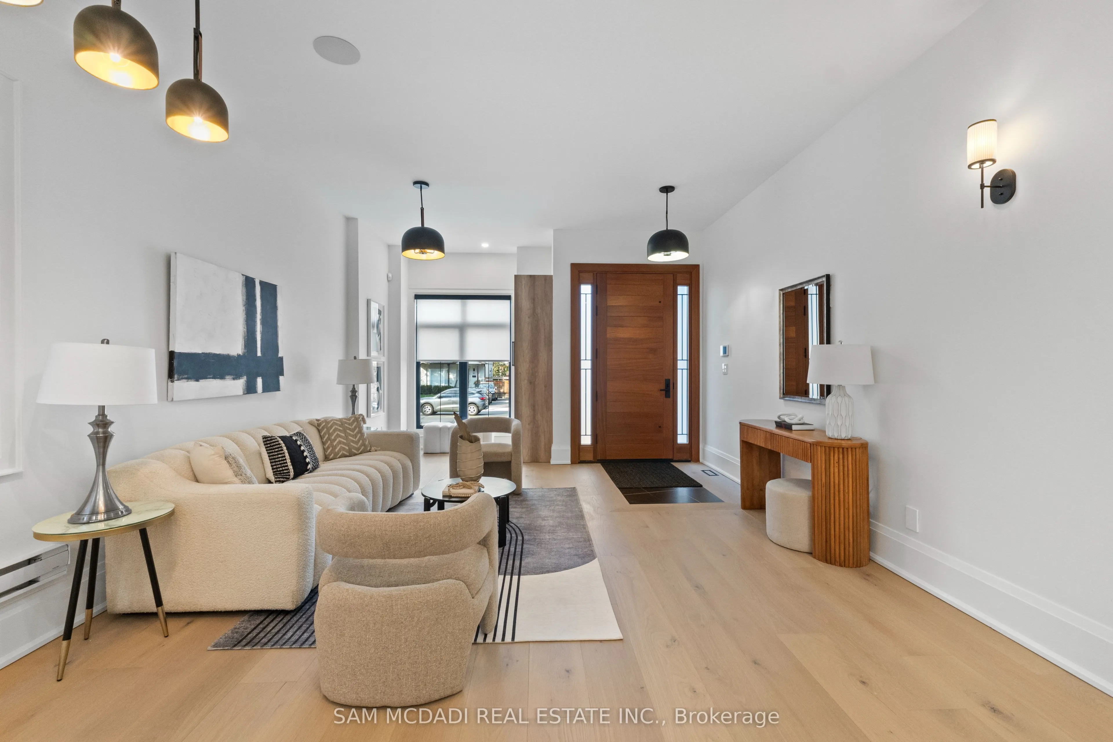78 South Kingsway