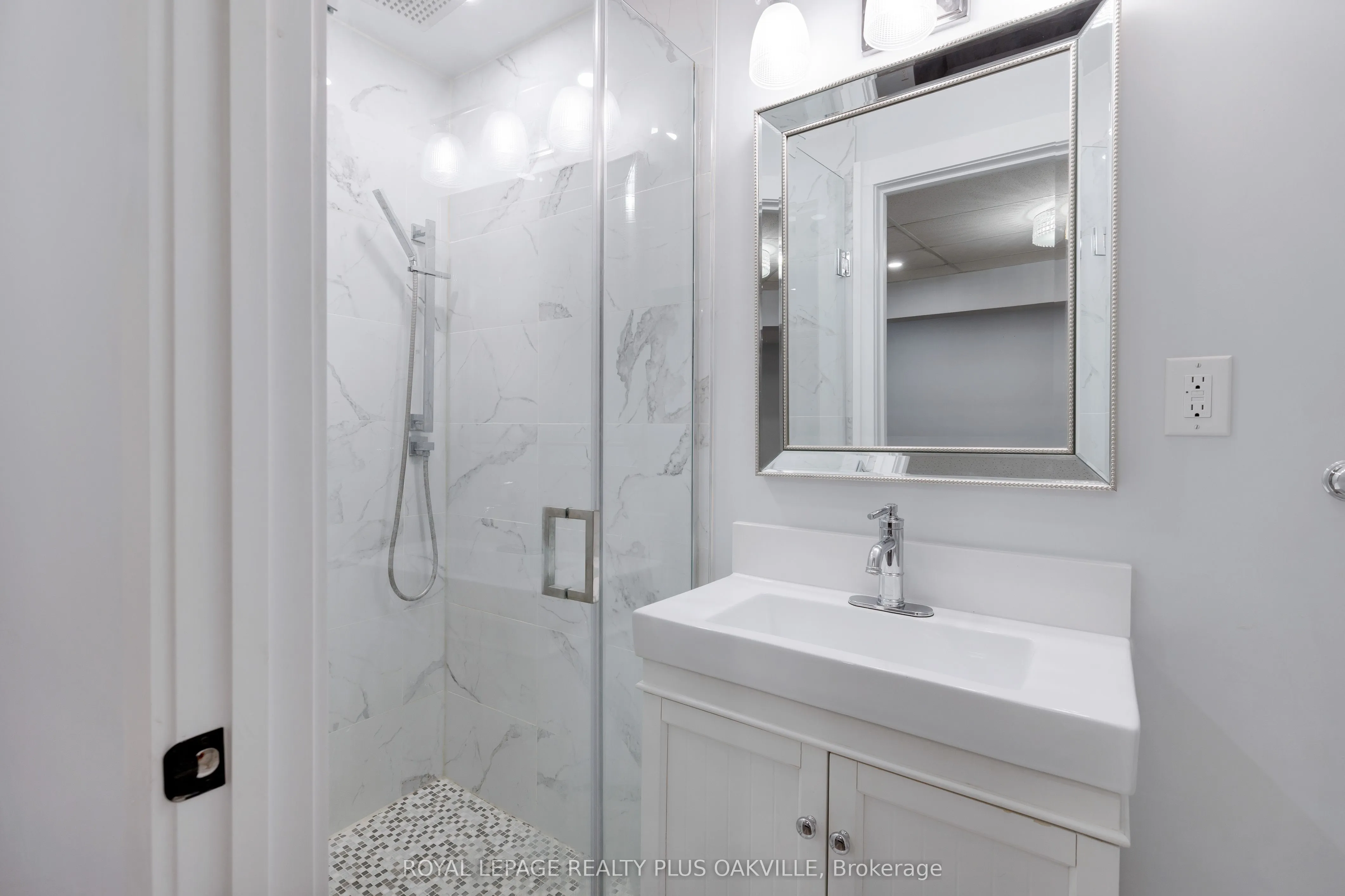 258 Shoreacres Road