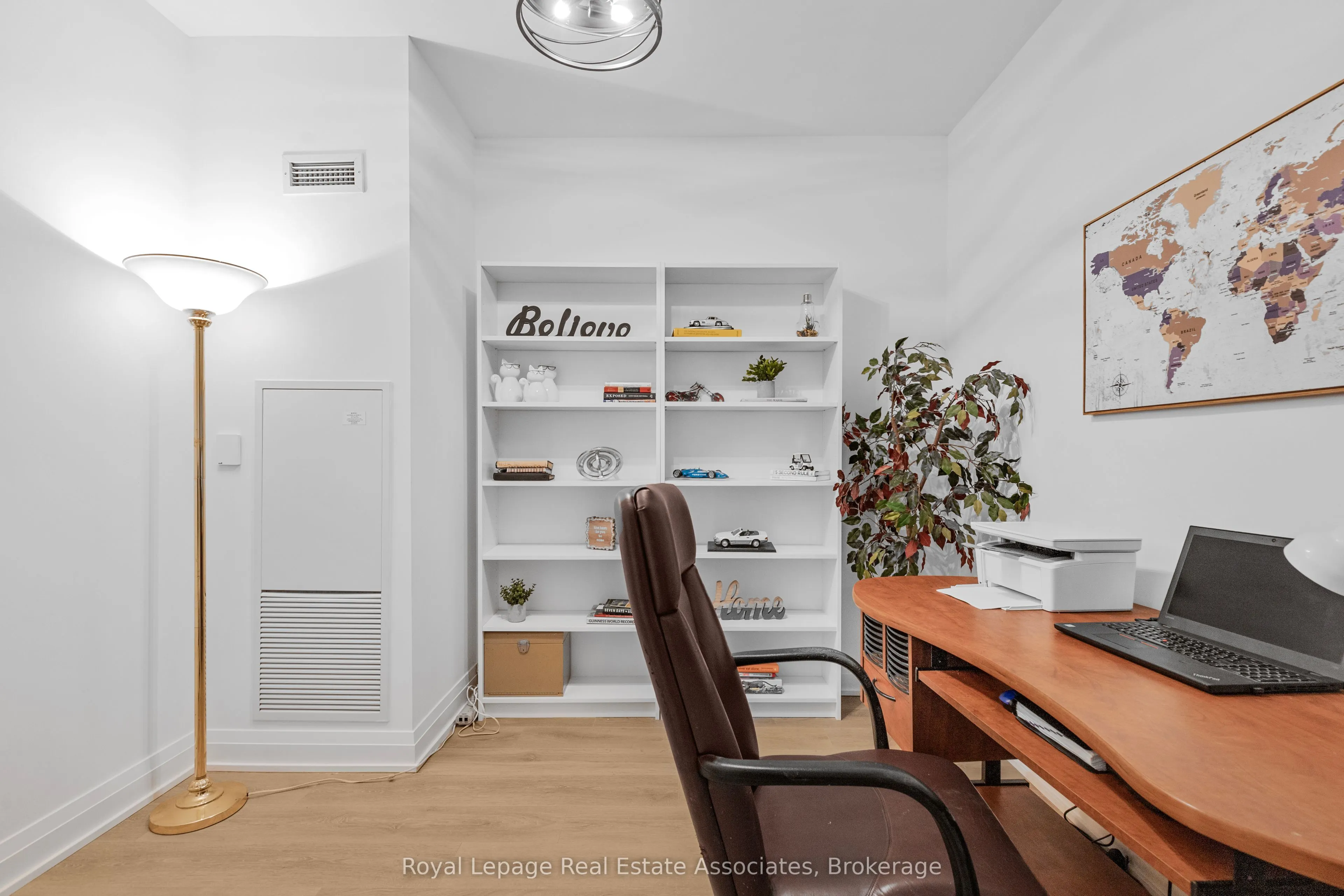 21 Park Street E #805