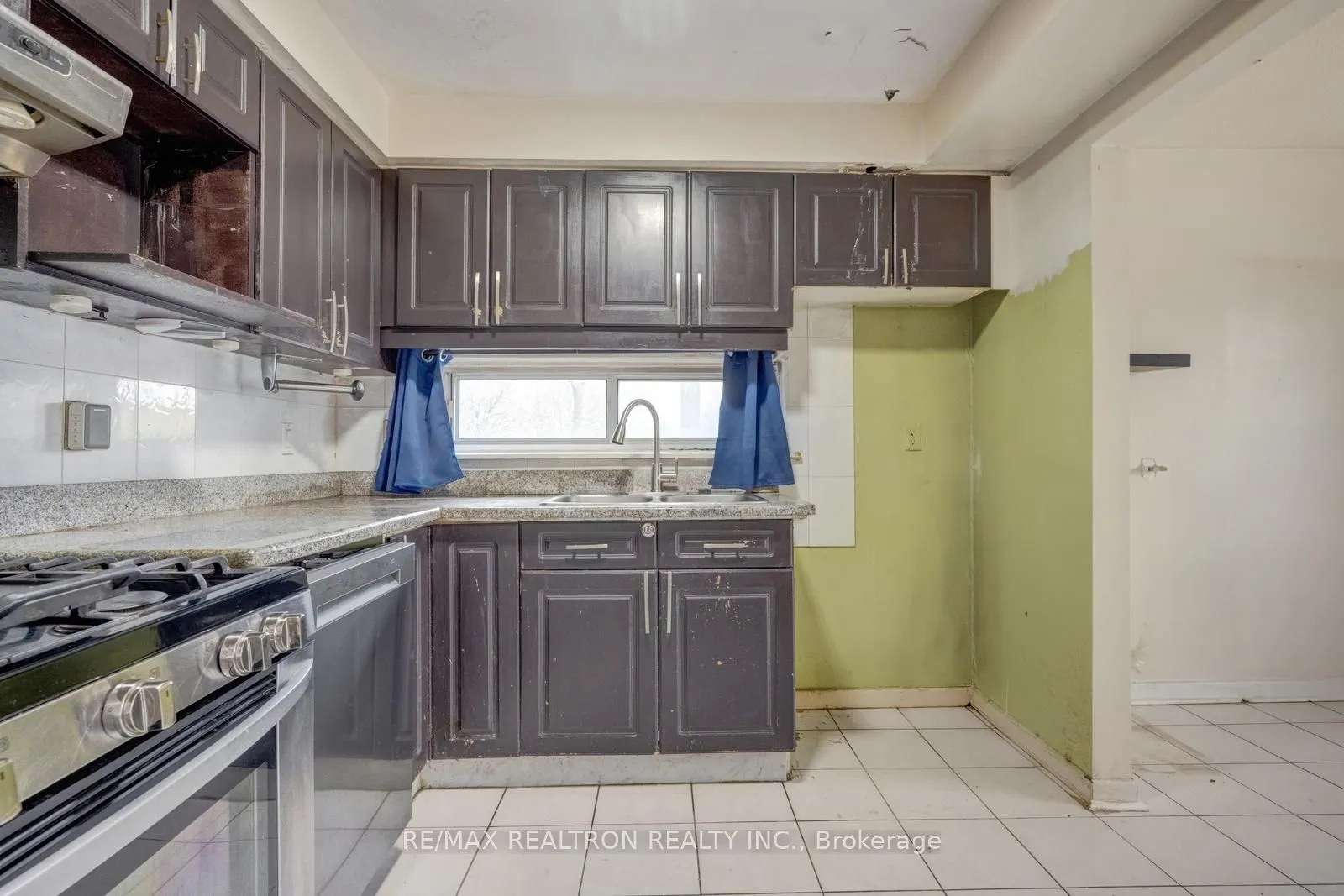 250 John Garland Boulevard #106