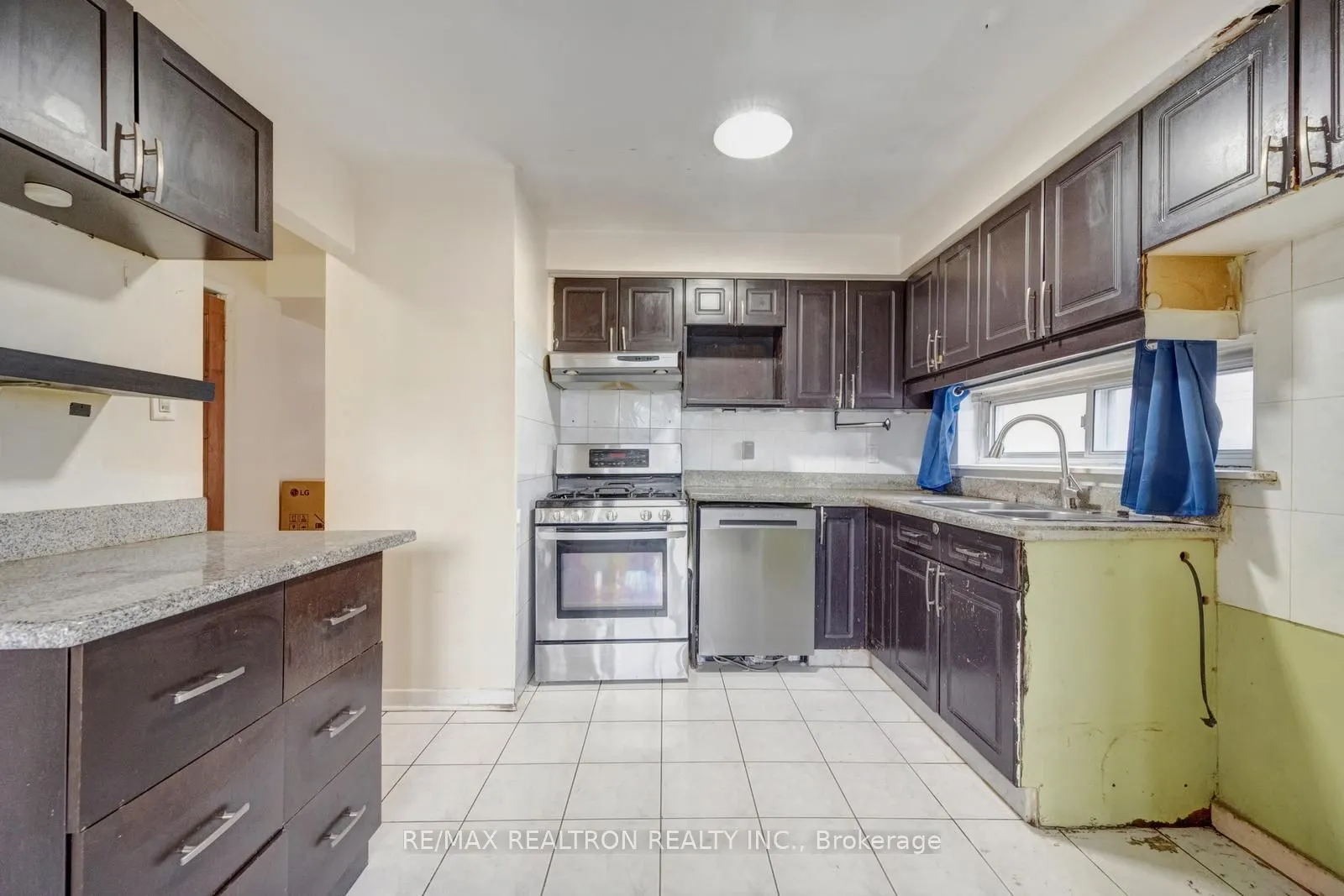 250 John Garland Boulevard #106