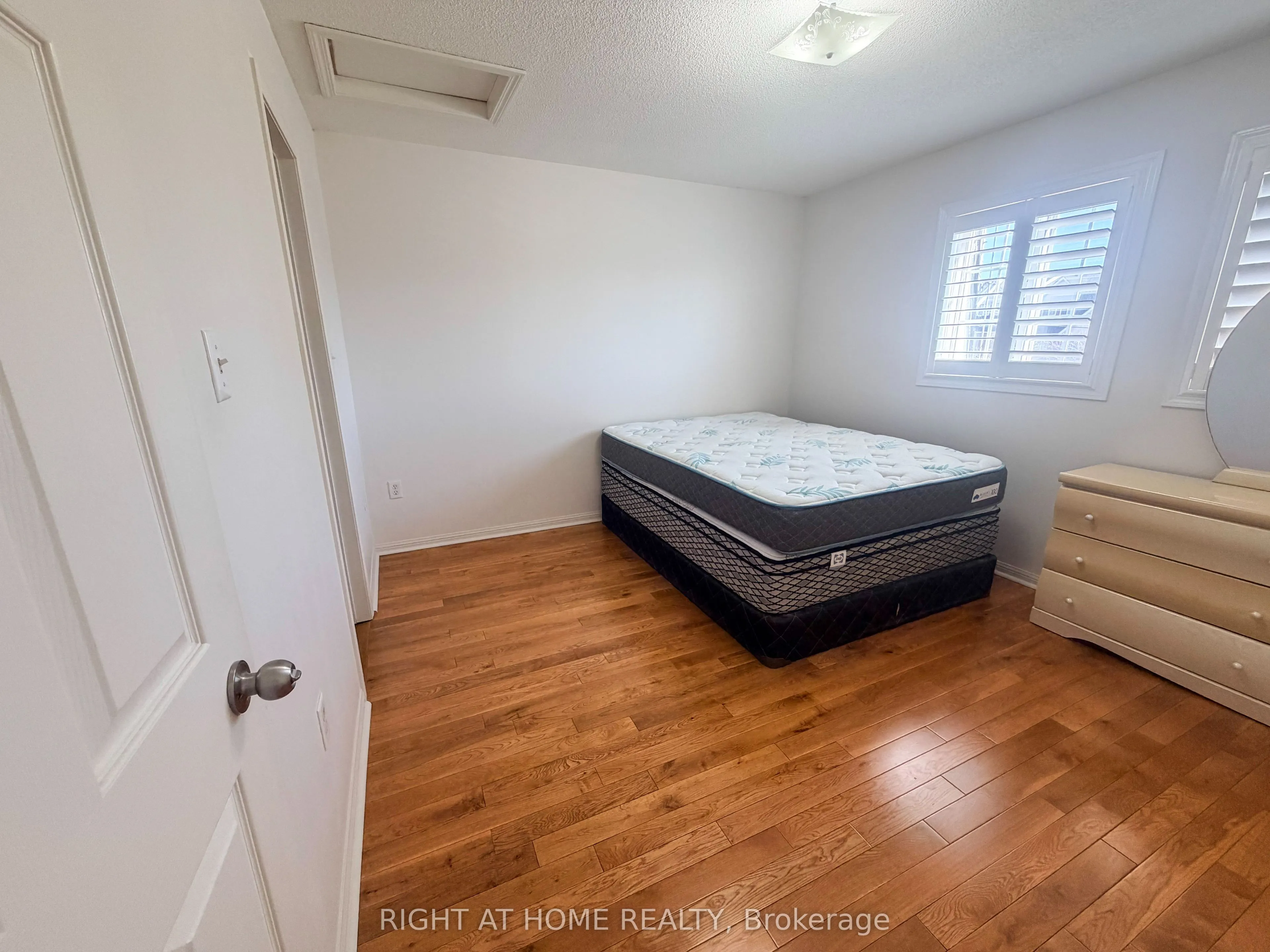 1525 South Parade Court #28
