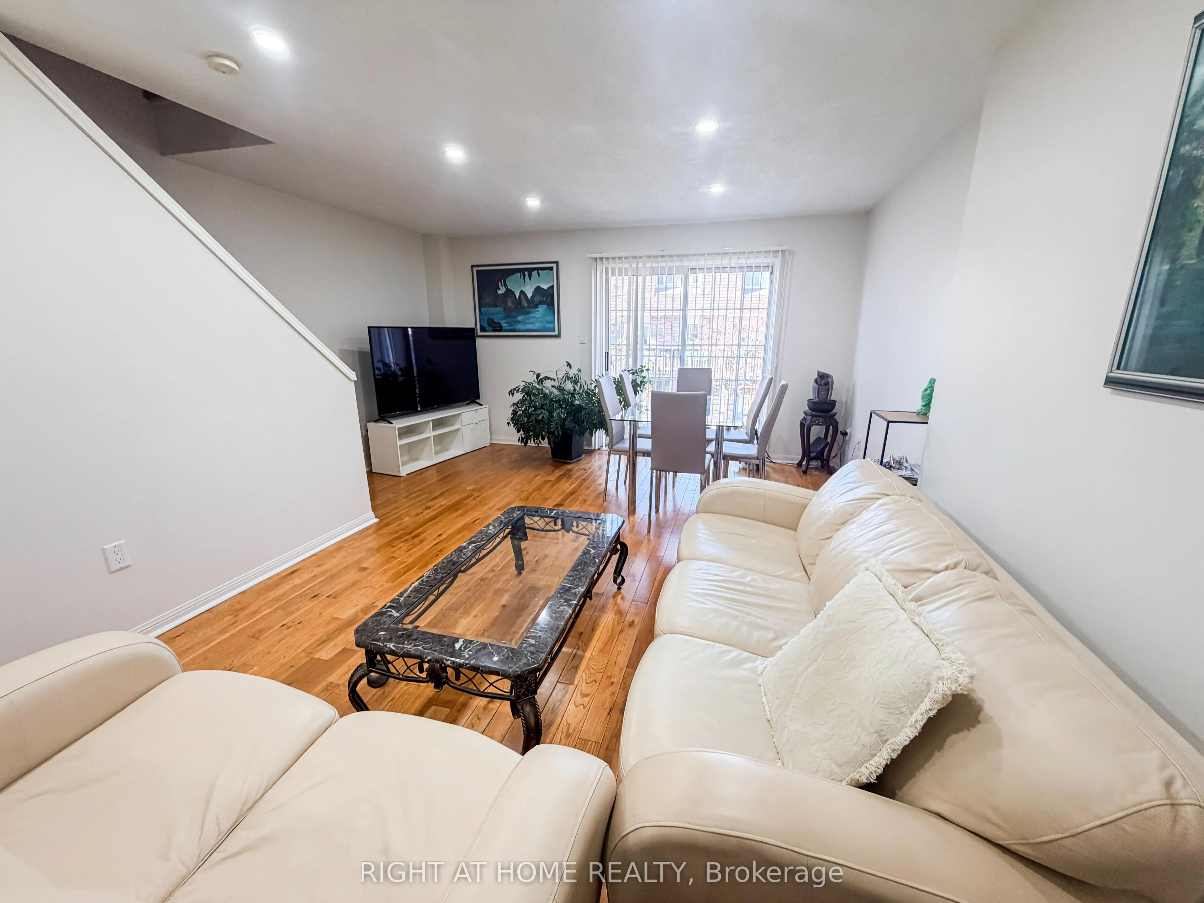 1525 South Parade Court #28