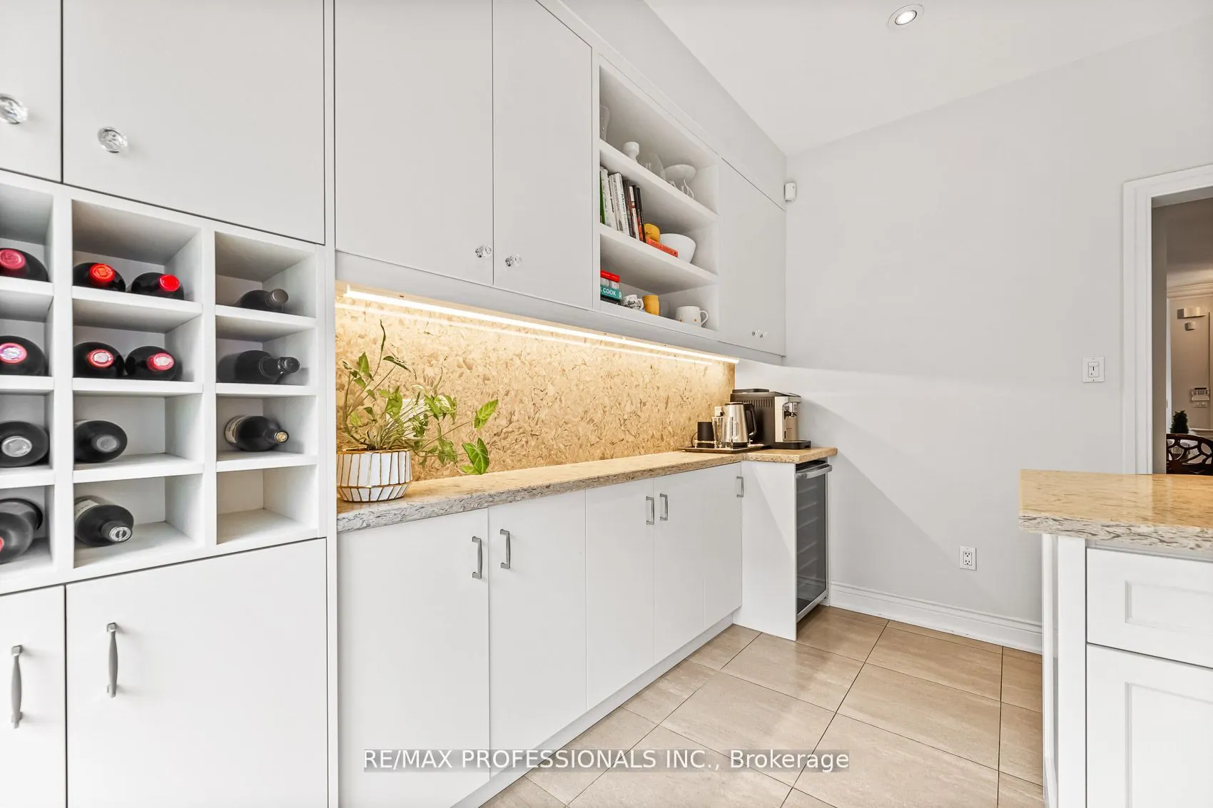 13 Compass Way #13