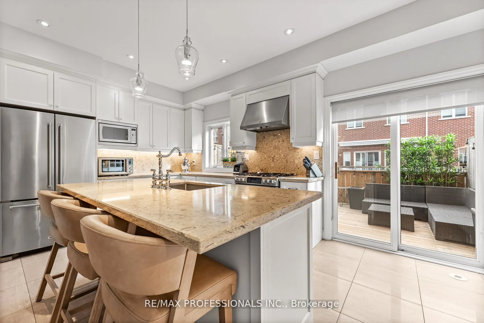 13 Compass Way #13