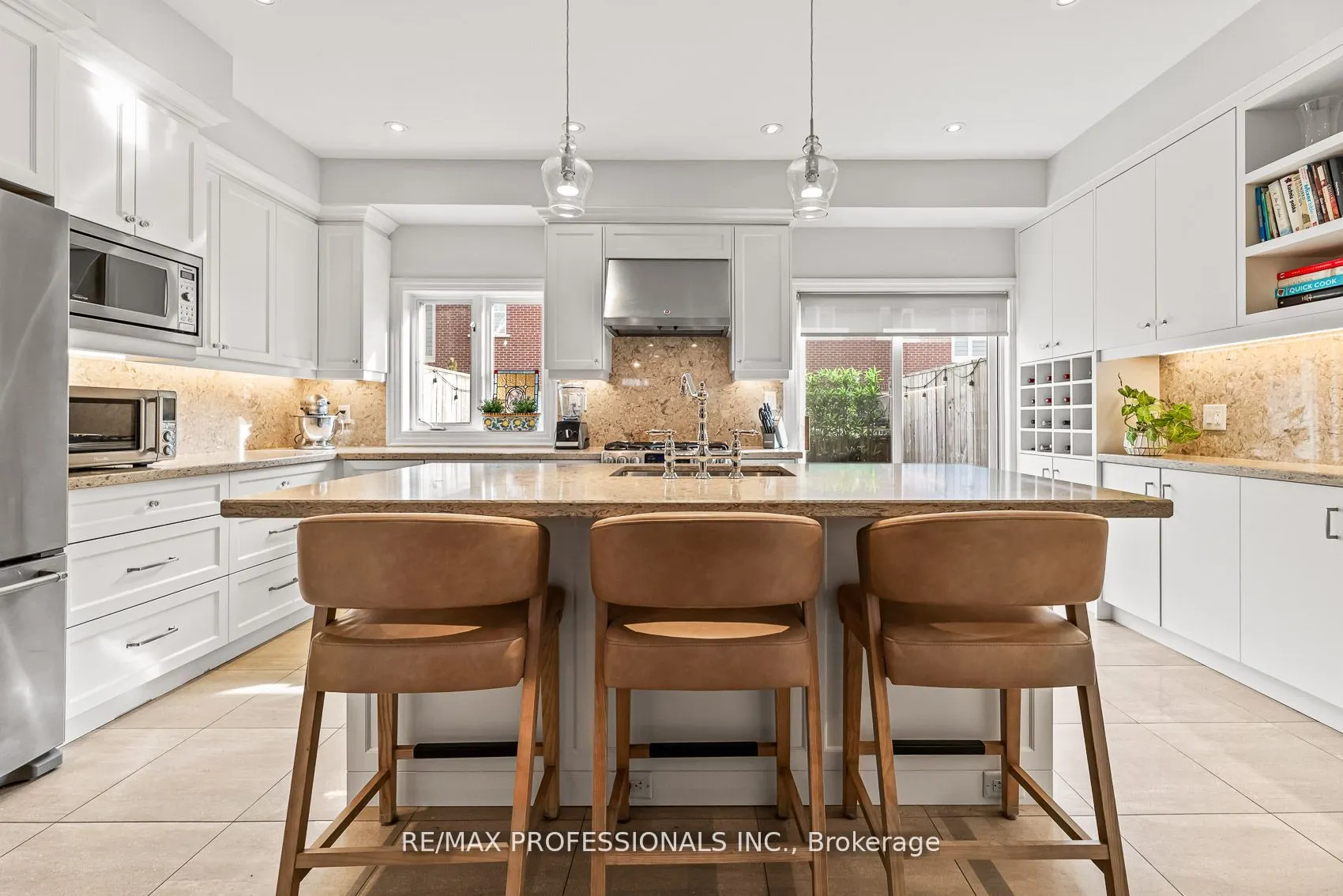 13 Compass Way #13