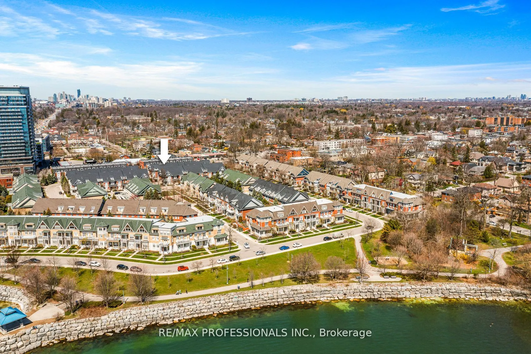 13 Compass Way #13