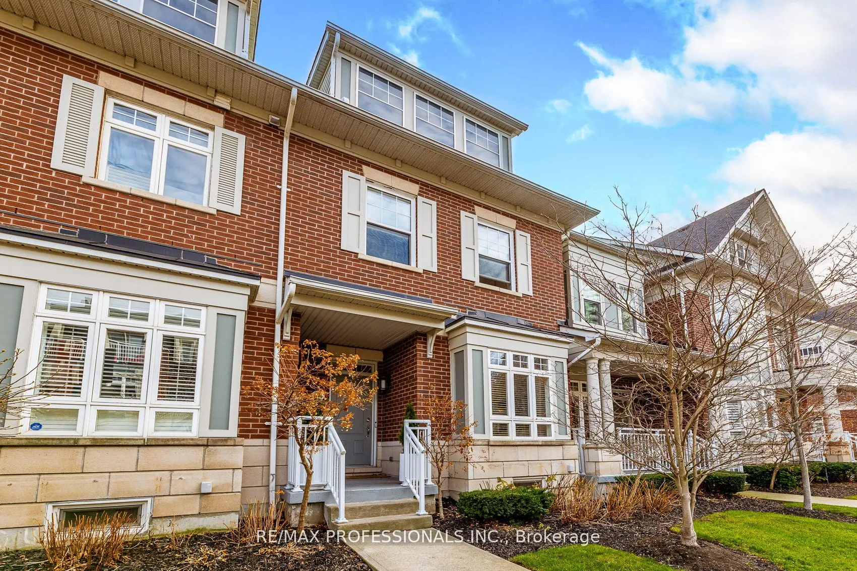 13 Compass Way #13