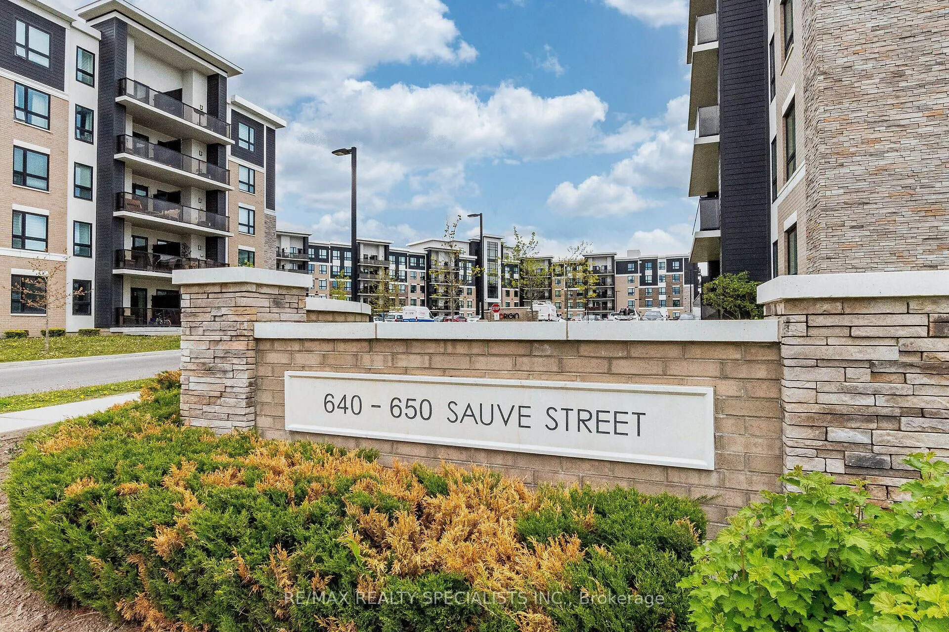 640 Sauve Street #221