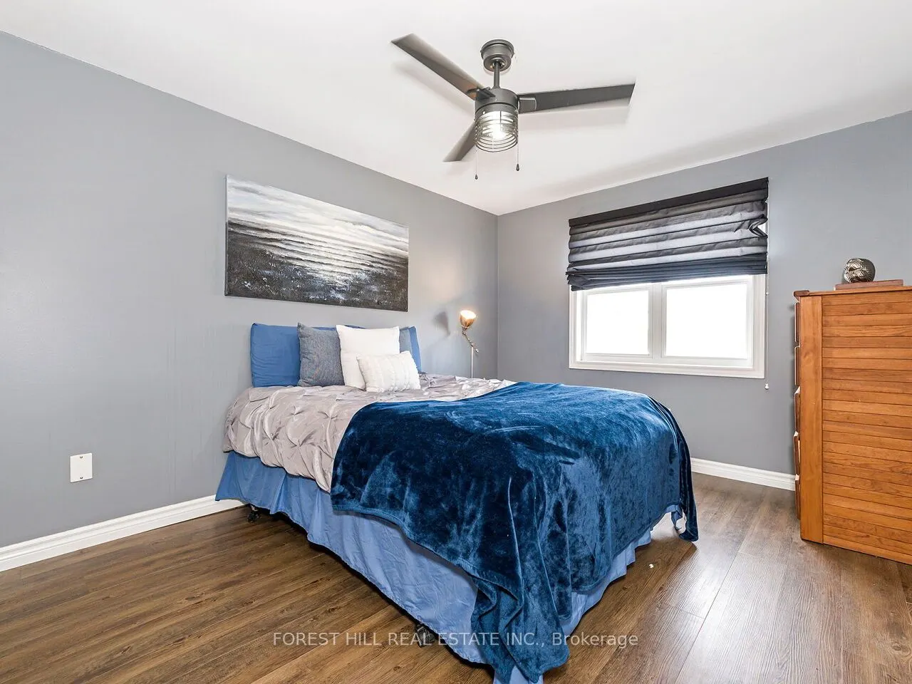 4174 Rossland Crescent